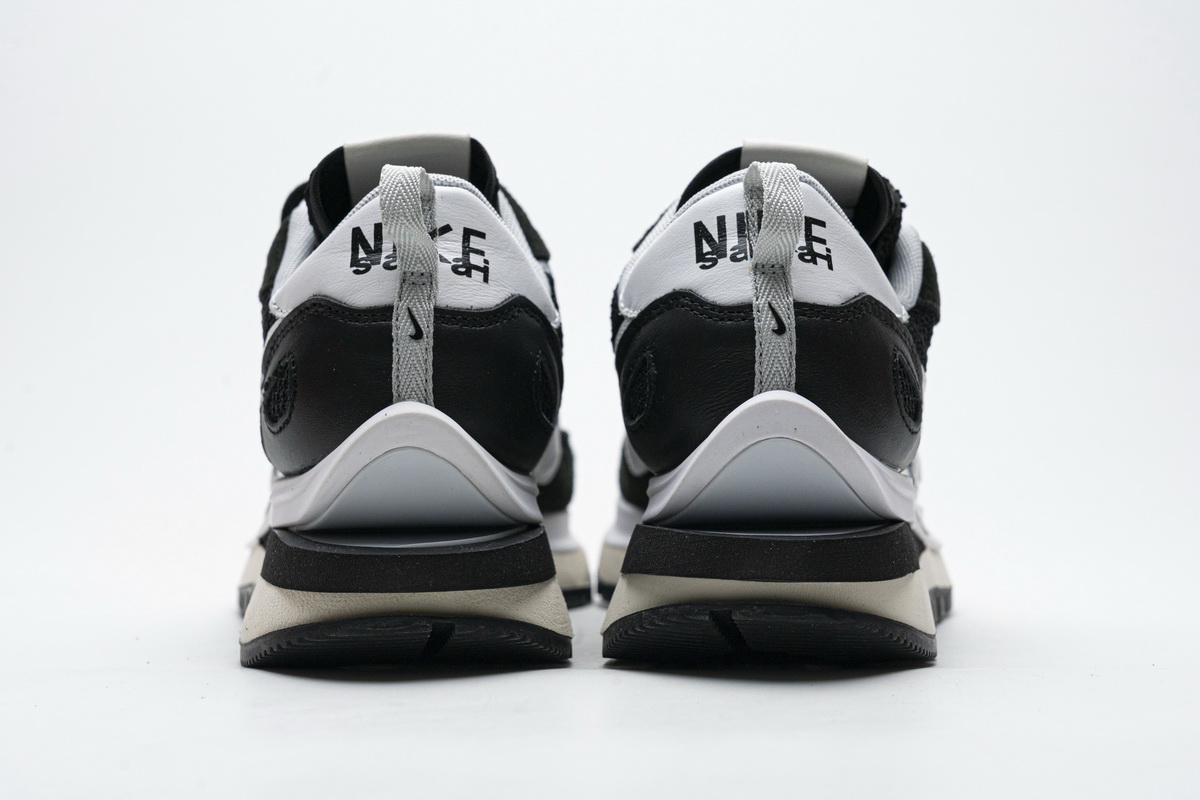 Sacai Vaporwaffle Black White