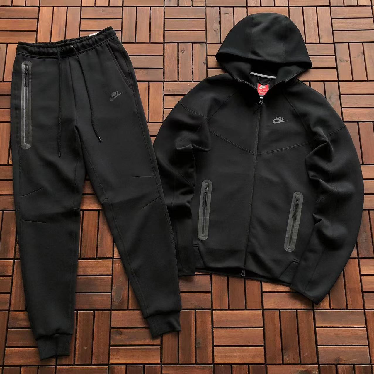 Tech Fleece Black 2023 