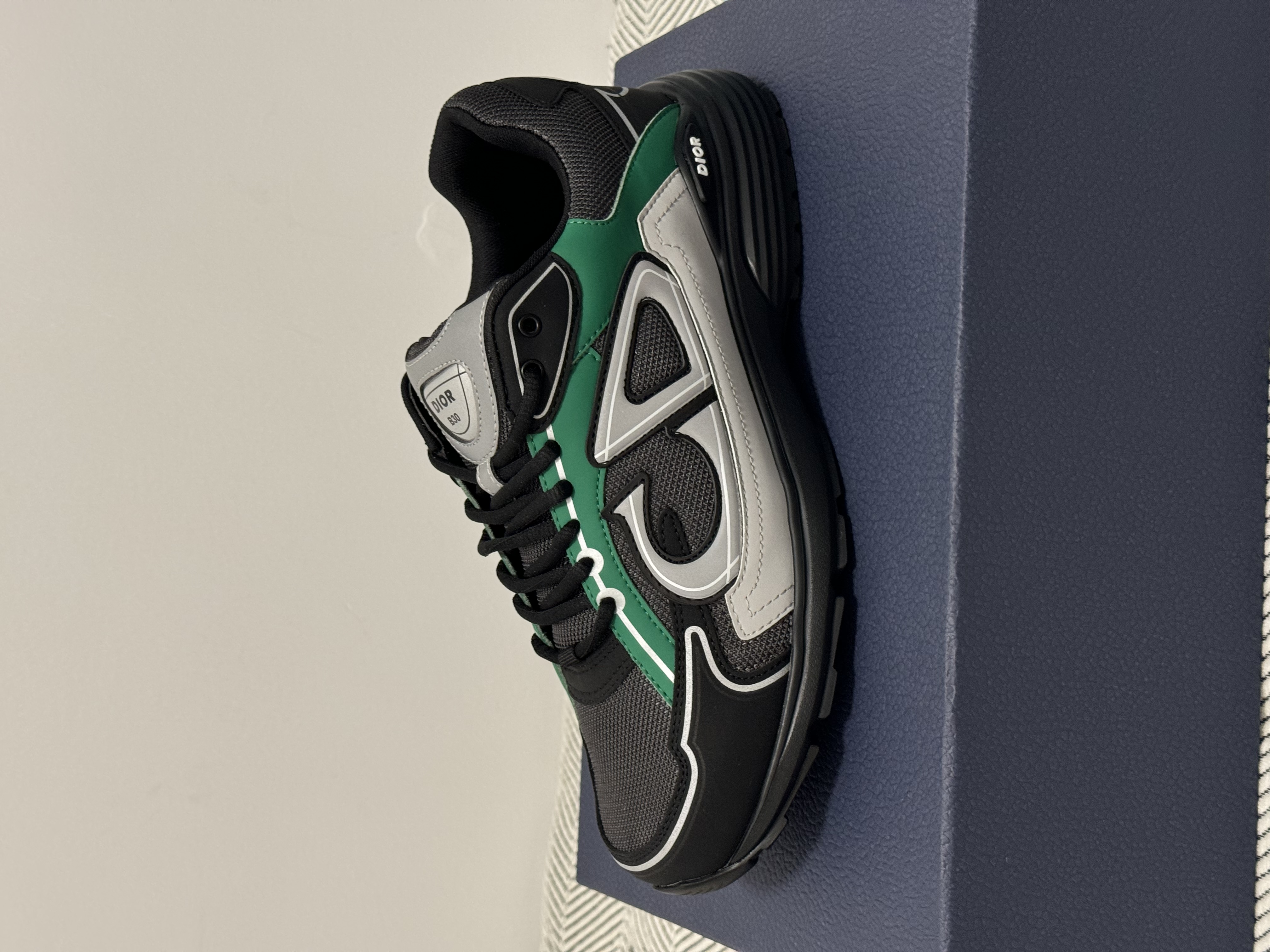 D1or x B30 Black Green