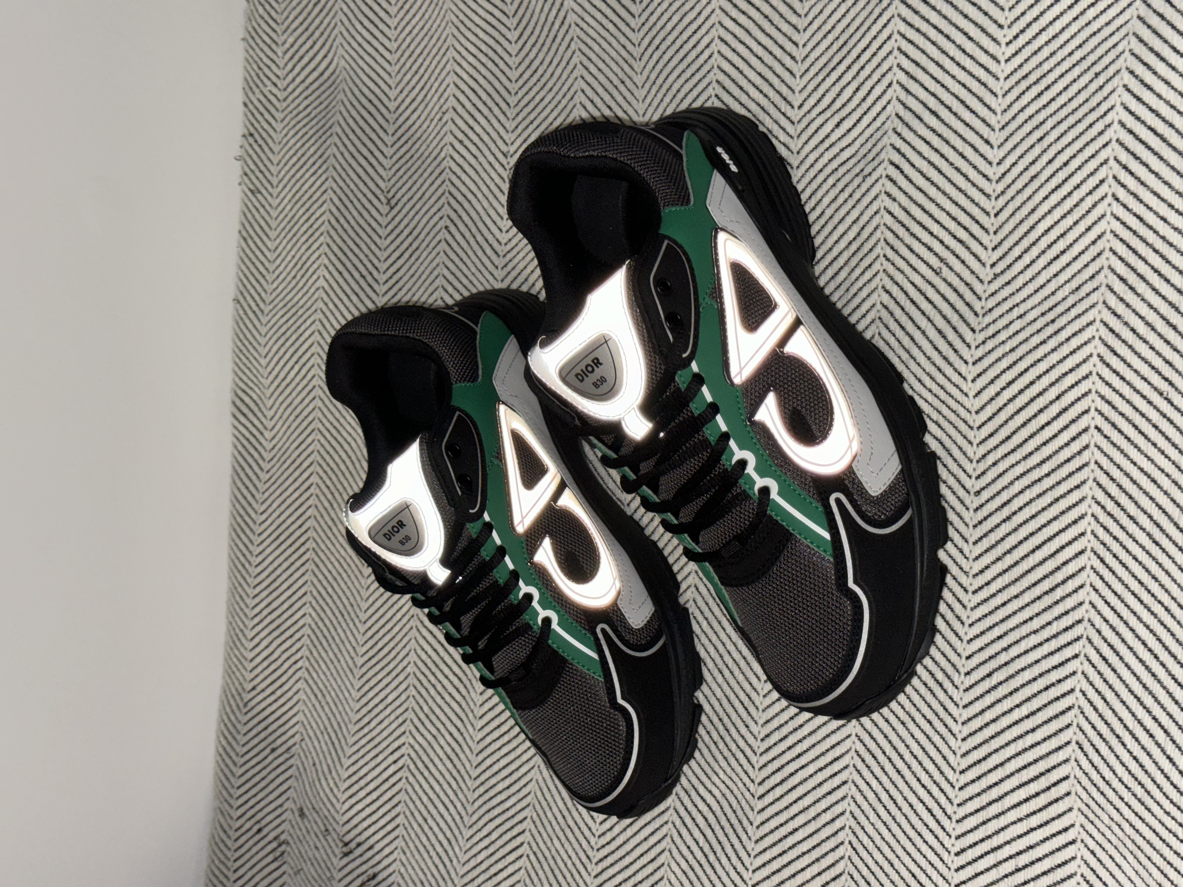D1or x B30 Black Green