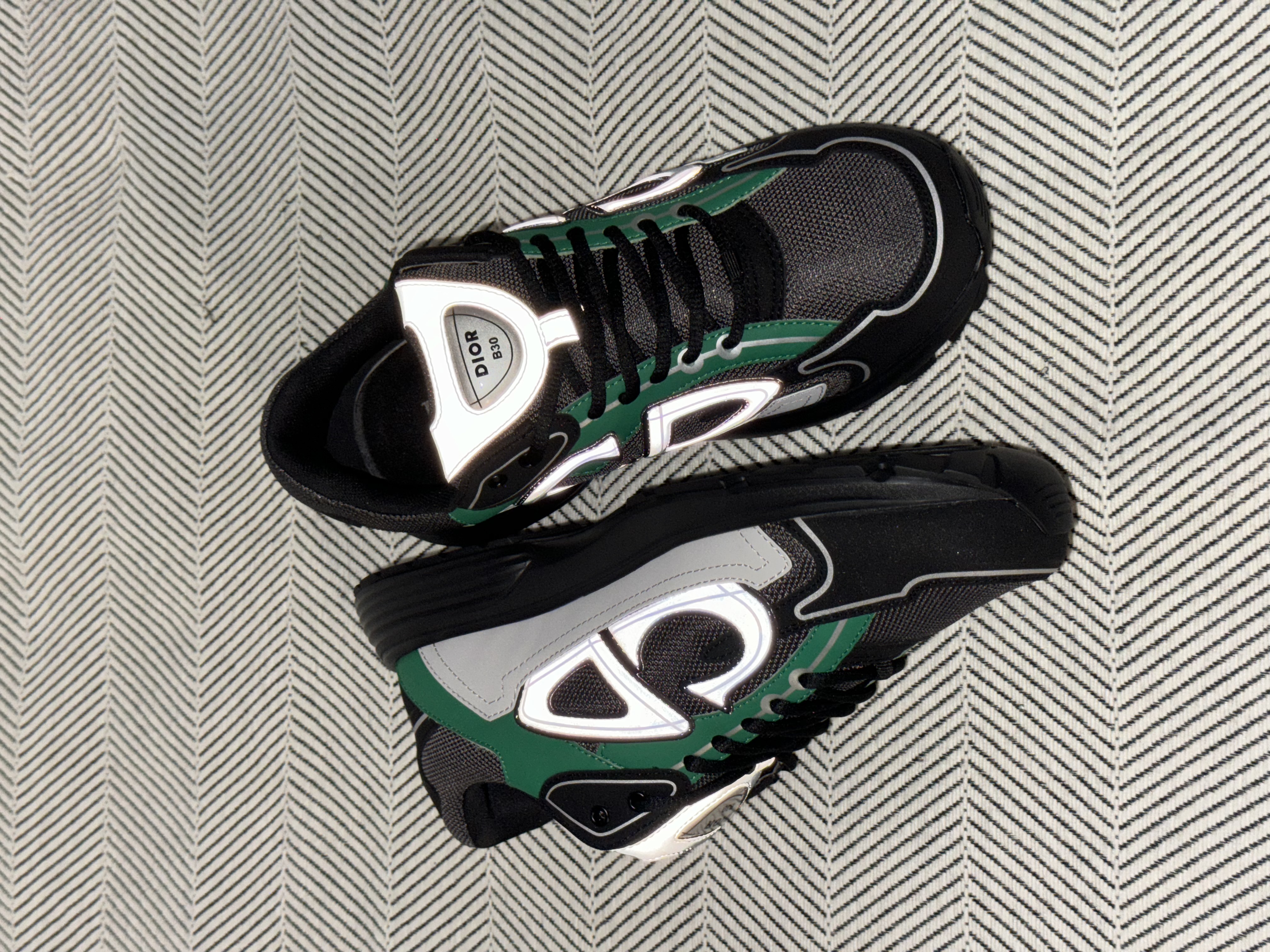 D1or x B30 Black Green