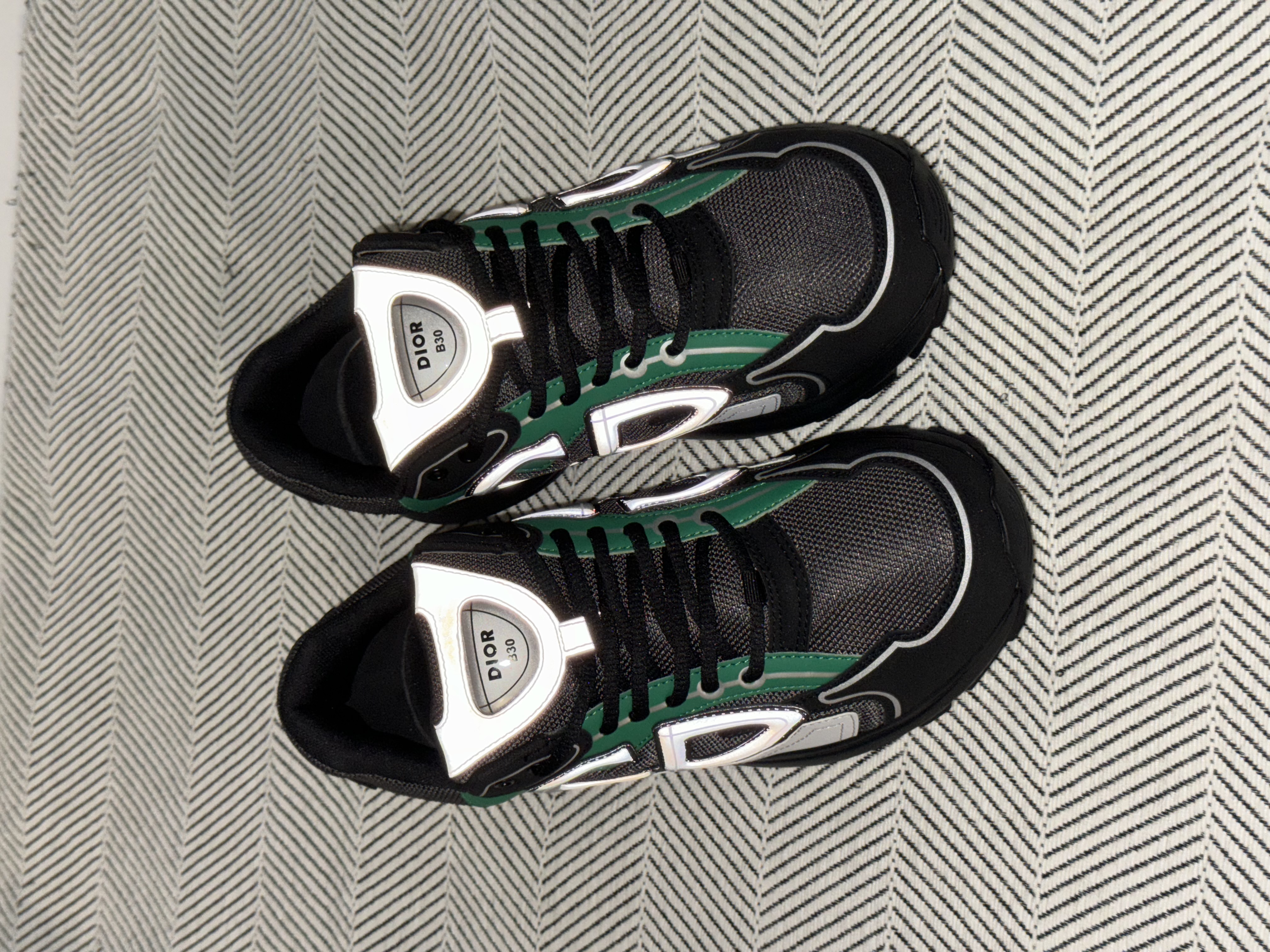 D1or x B30 Black Green