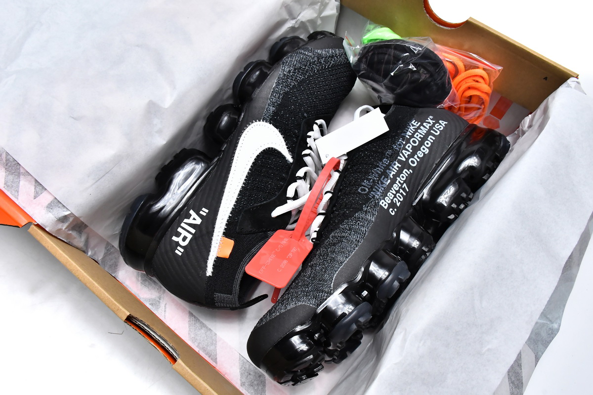 Off White x Vapormax White Black