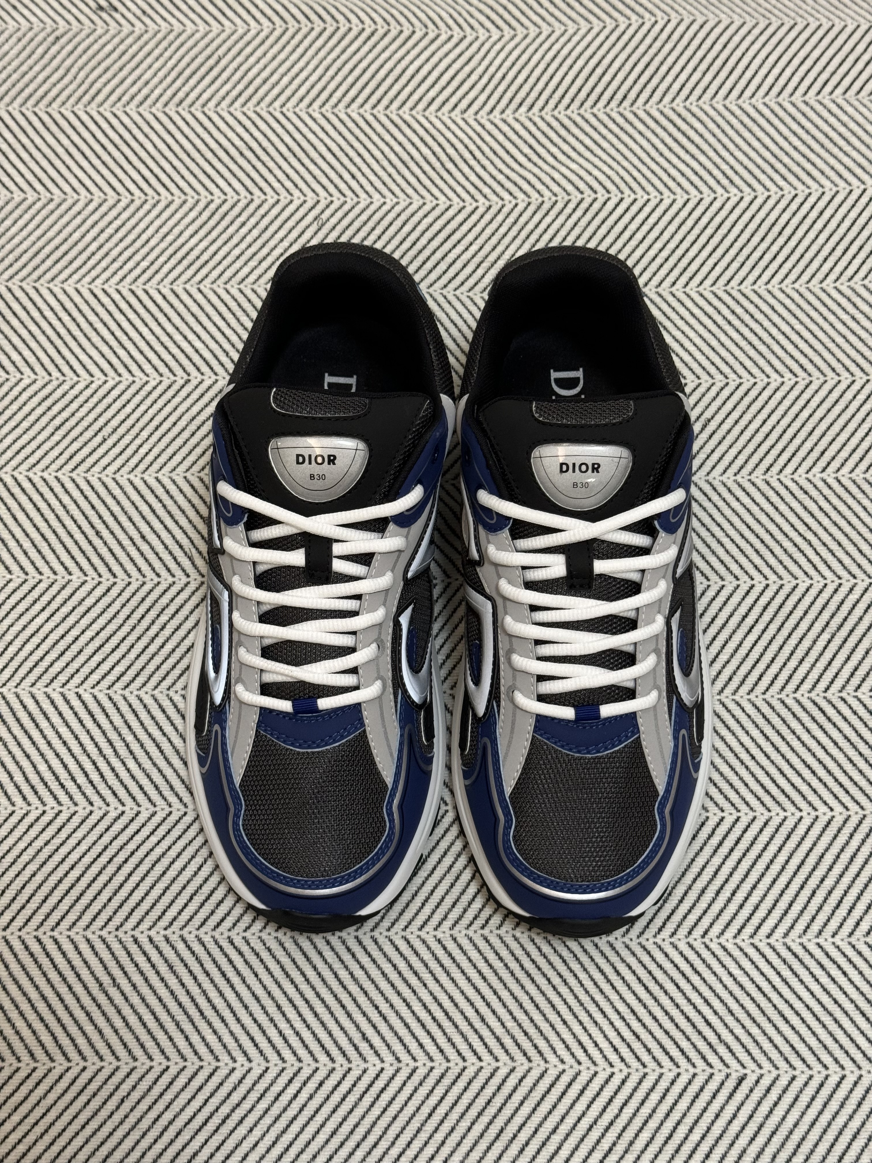 D1or x B30 Blue White