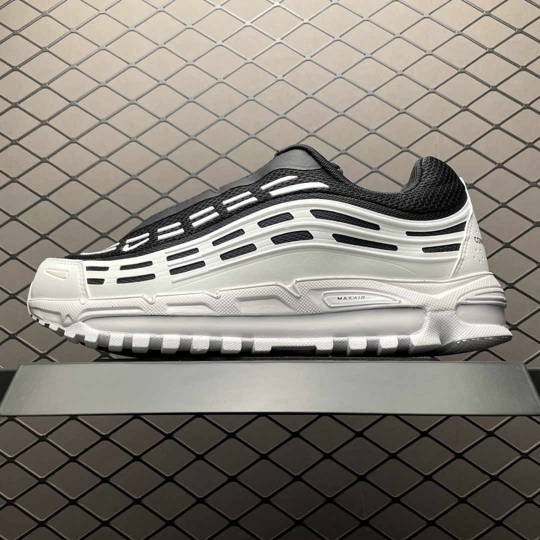 CDG NK TL Black White