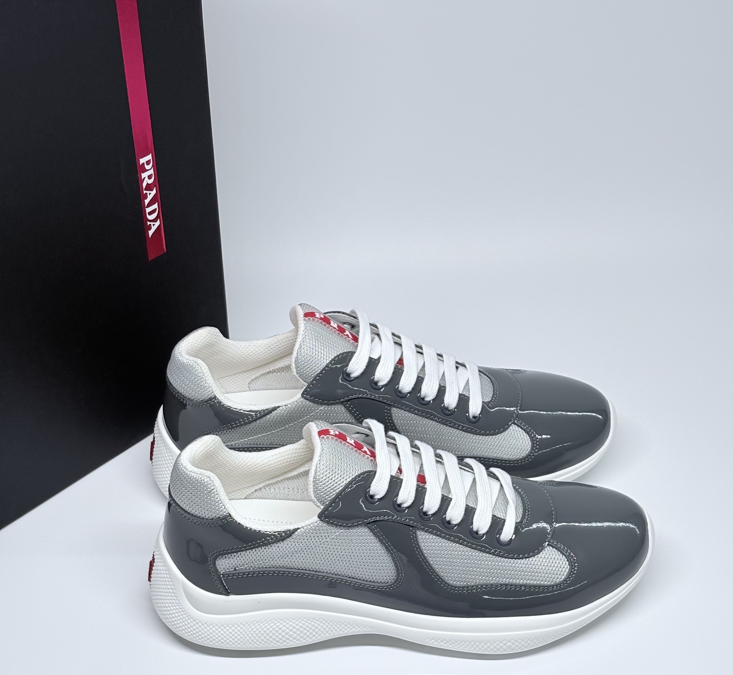 Prada America's Cup “Grey Silver”