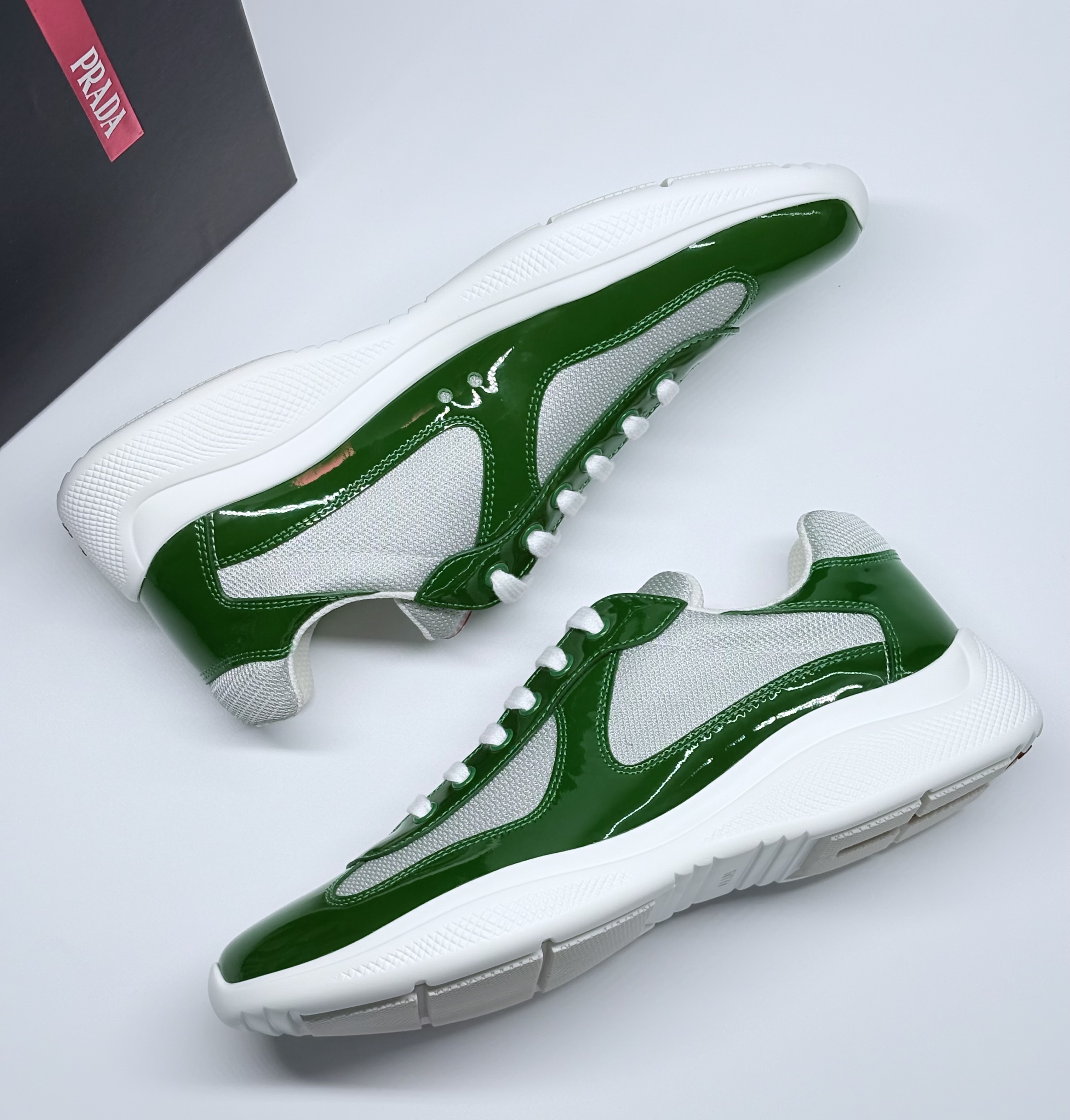 Prada America's Cup “Green Silver”