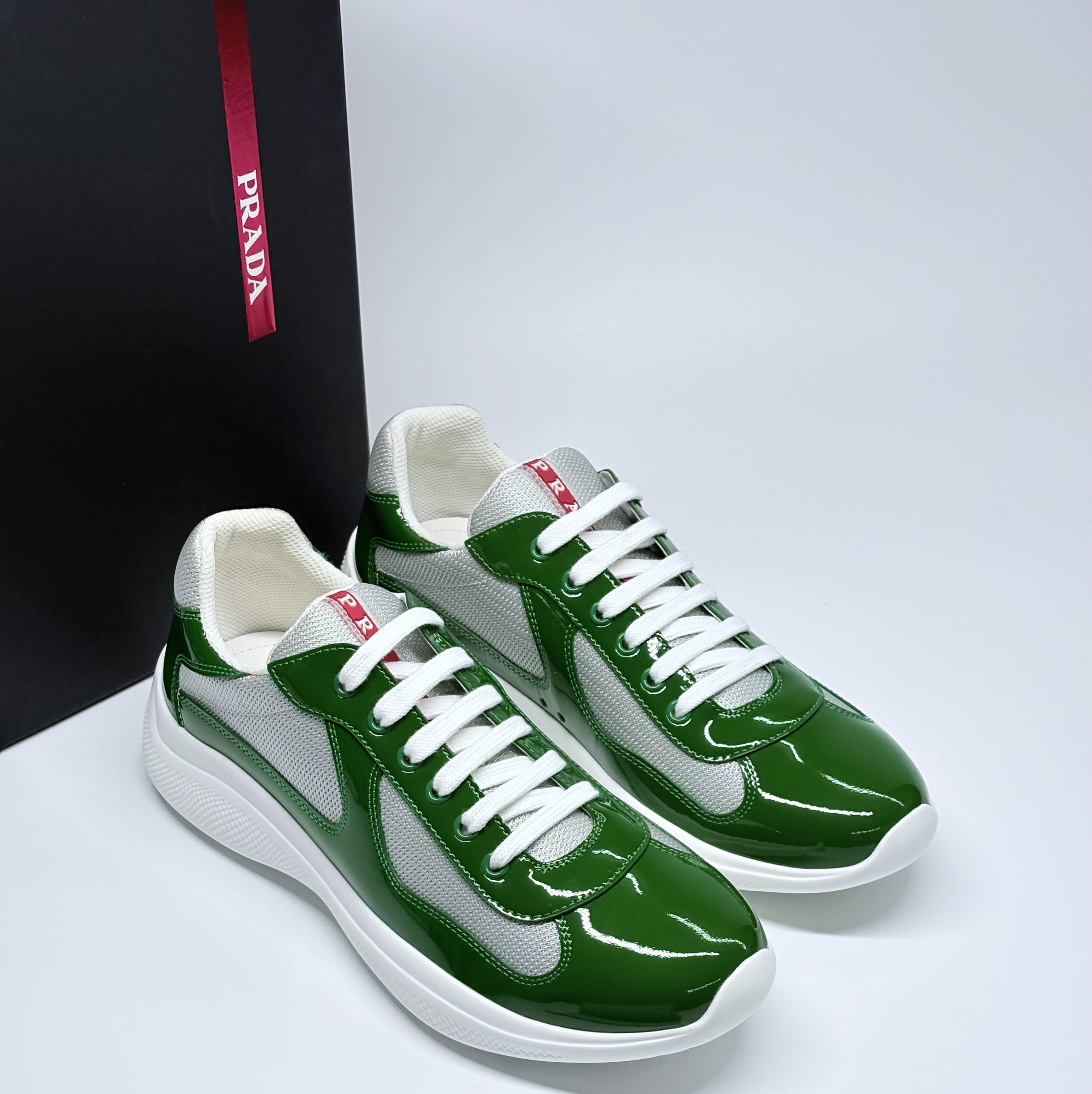 Prada America's Cup “Green Silver”
