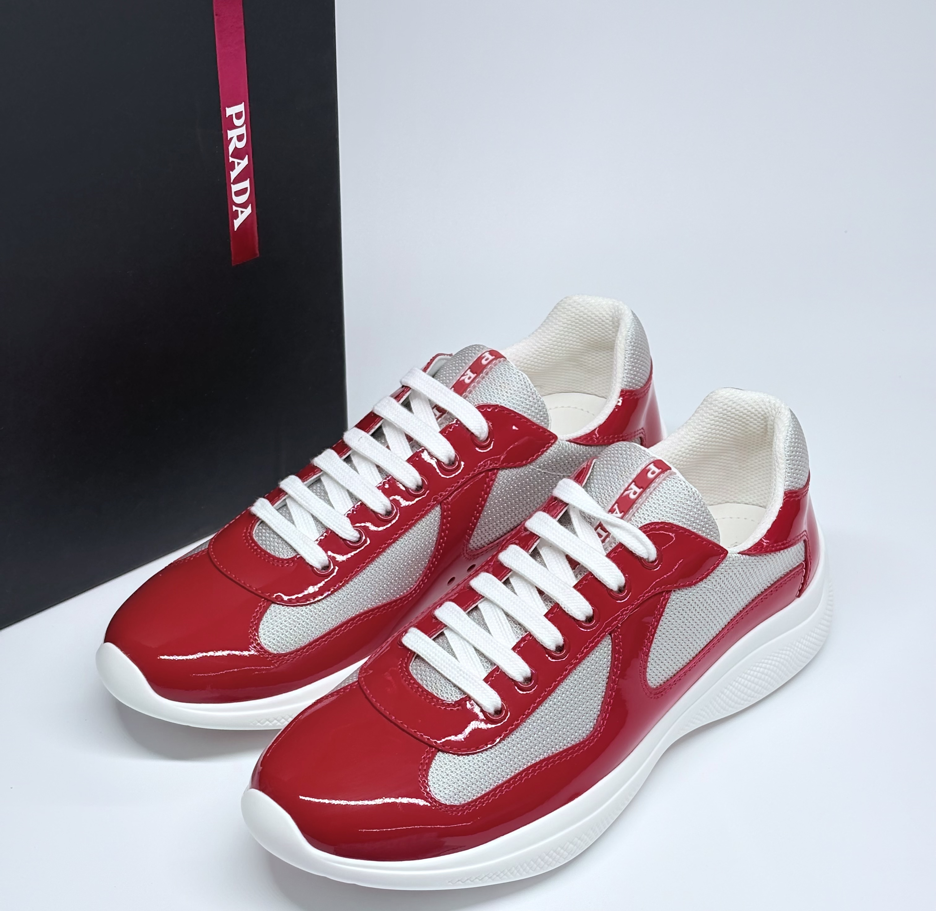 Prada America's Cup “Red Silver”