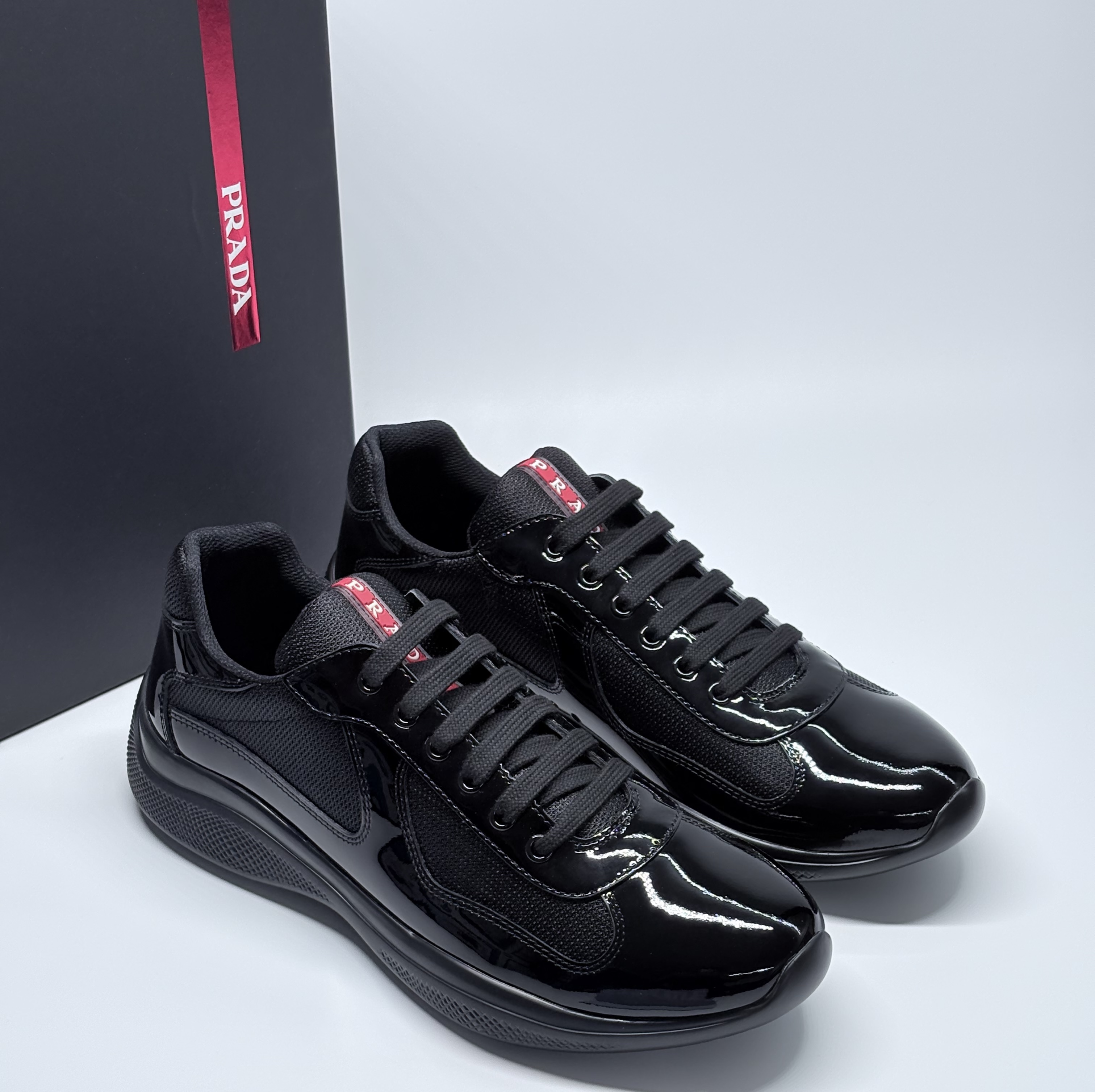 Prada America's Cup “Black”
