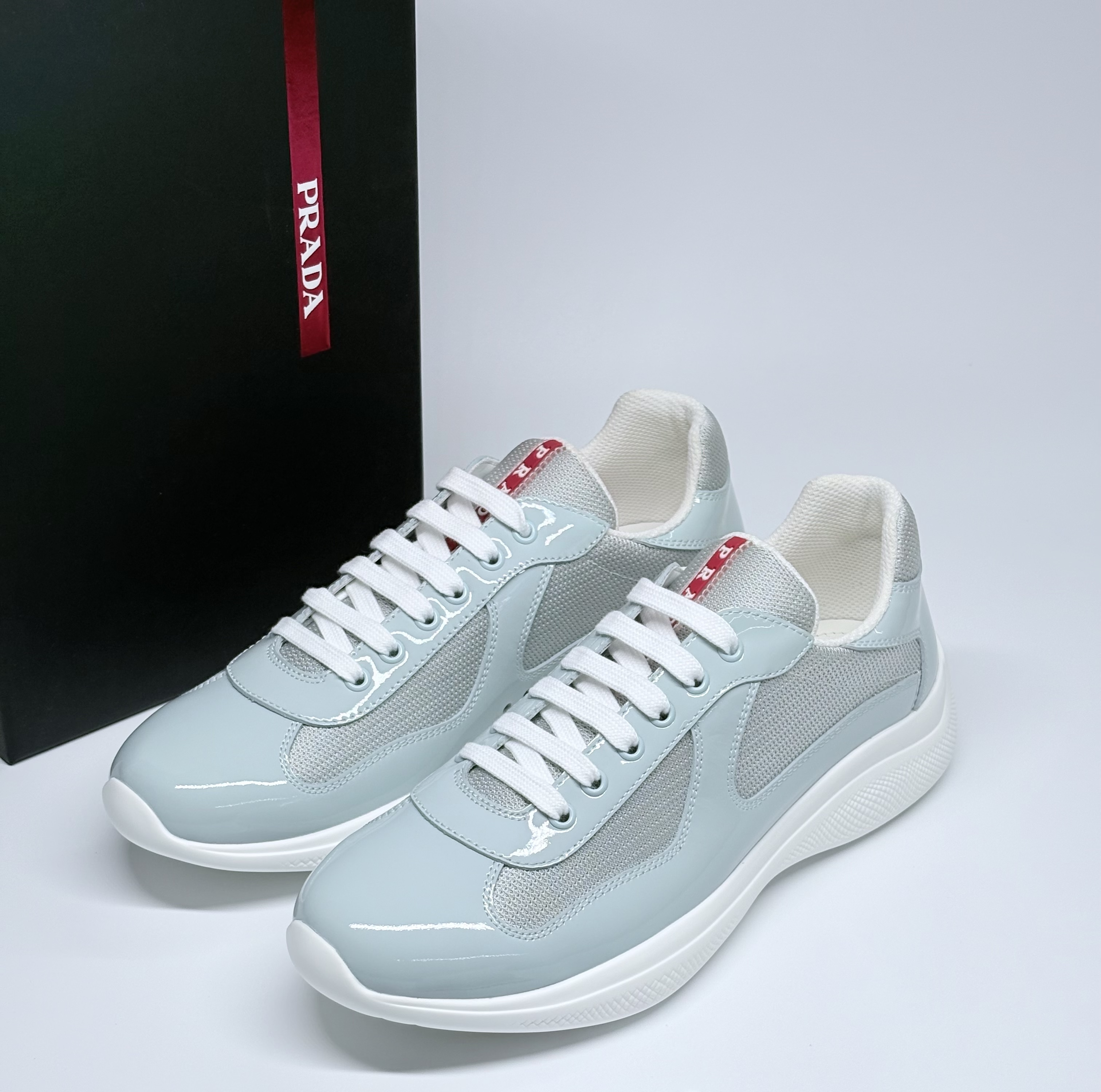 Prada America's Cup “Celeste Silver”