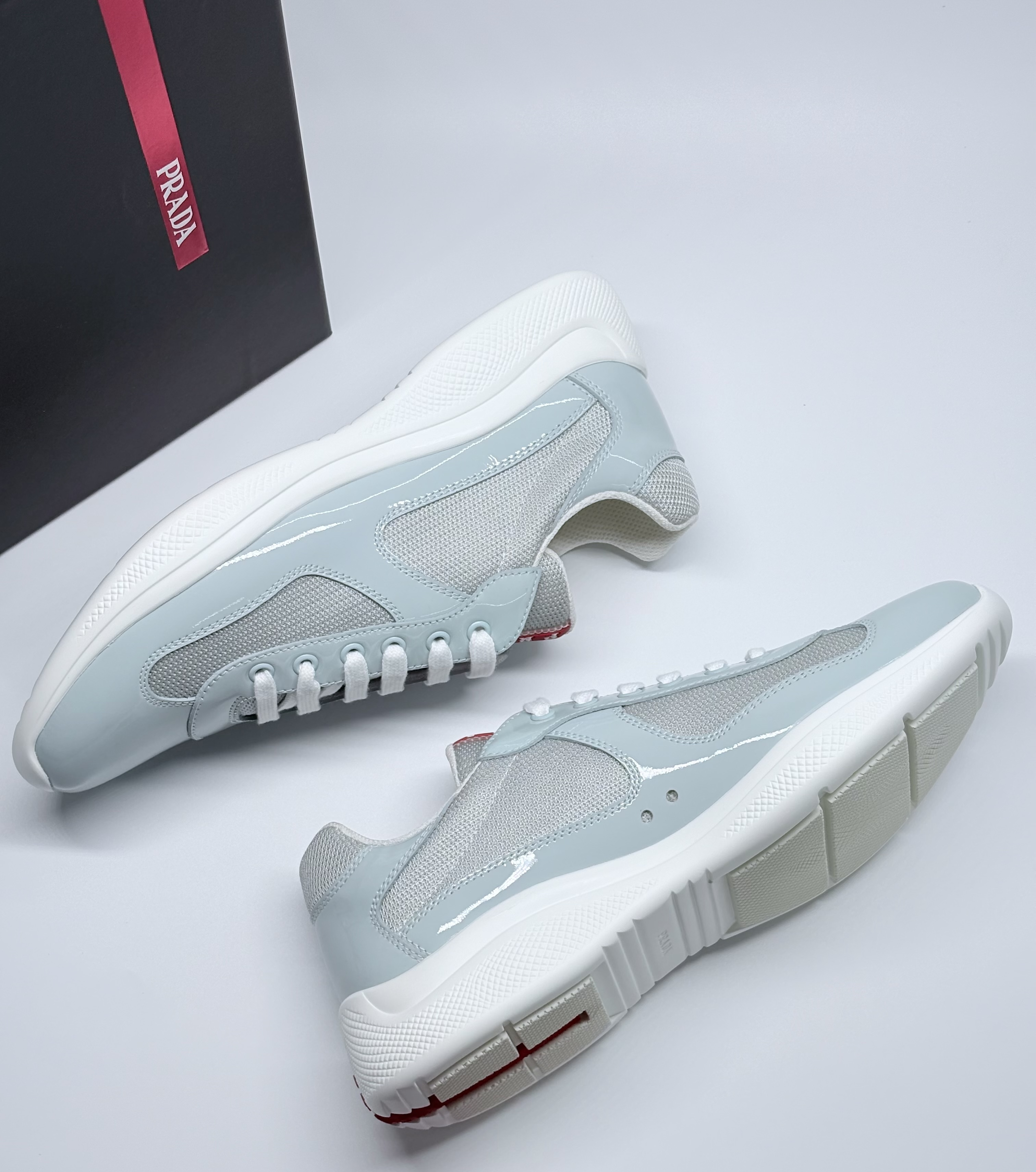 Prada America's Cup “Celeste Silver”