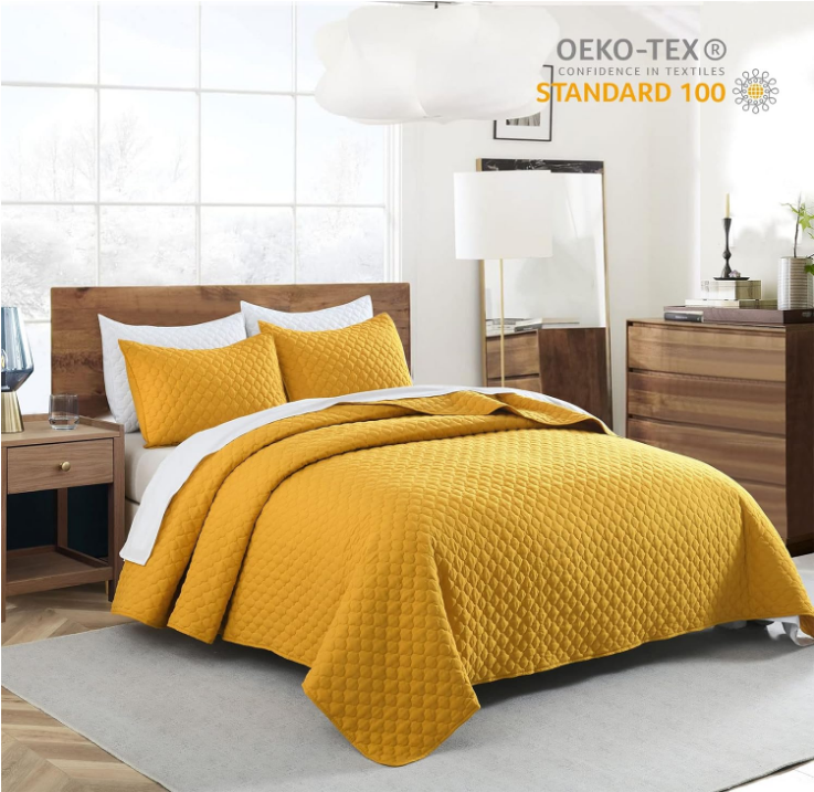 Yellow Quilt King Size, Lightweight Quilt for Summer Ultra-Soft Microfiber Modern Style Quilted Clouds Pattern Bedspread Quit Set 3 Pieces (1 Quilt and 2 Pillow Shams)