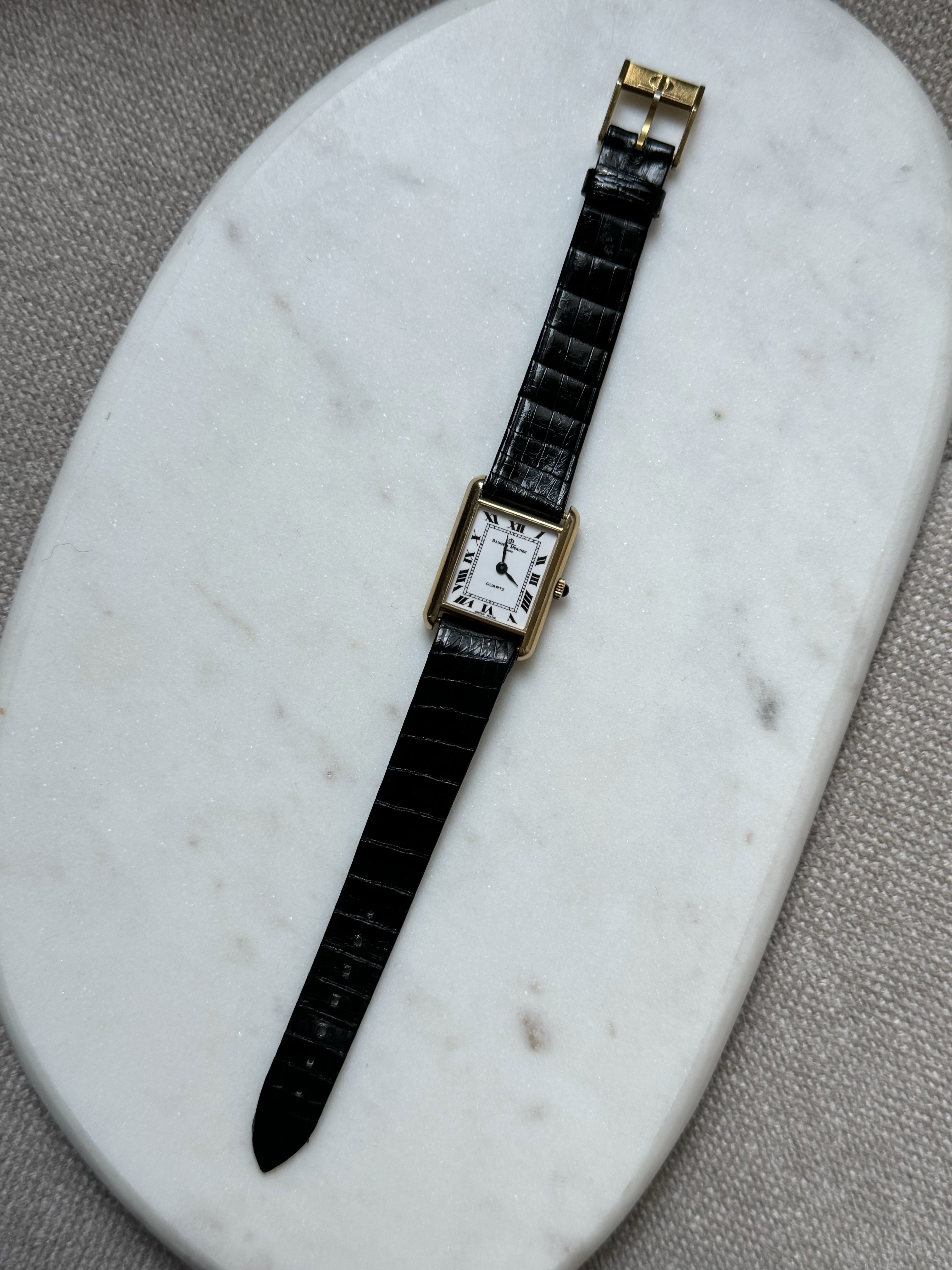 Baume & Mercier Tank 18k gold