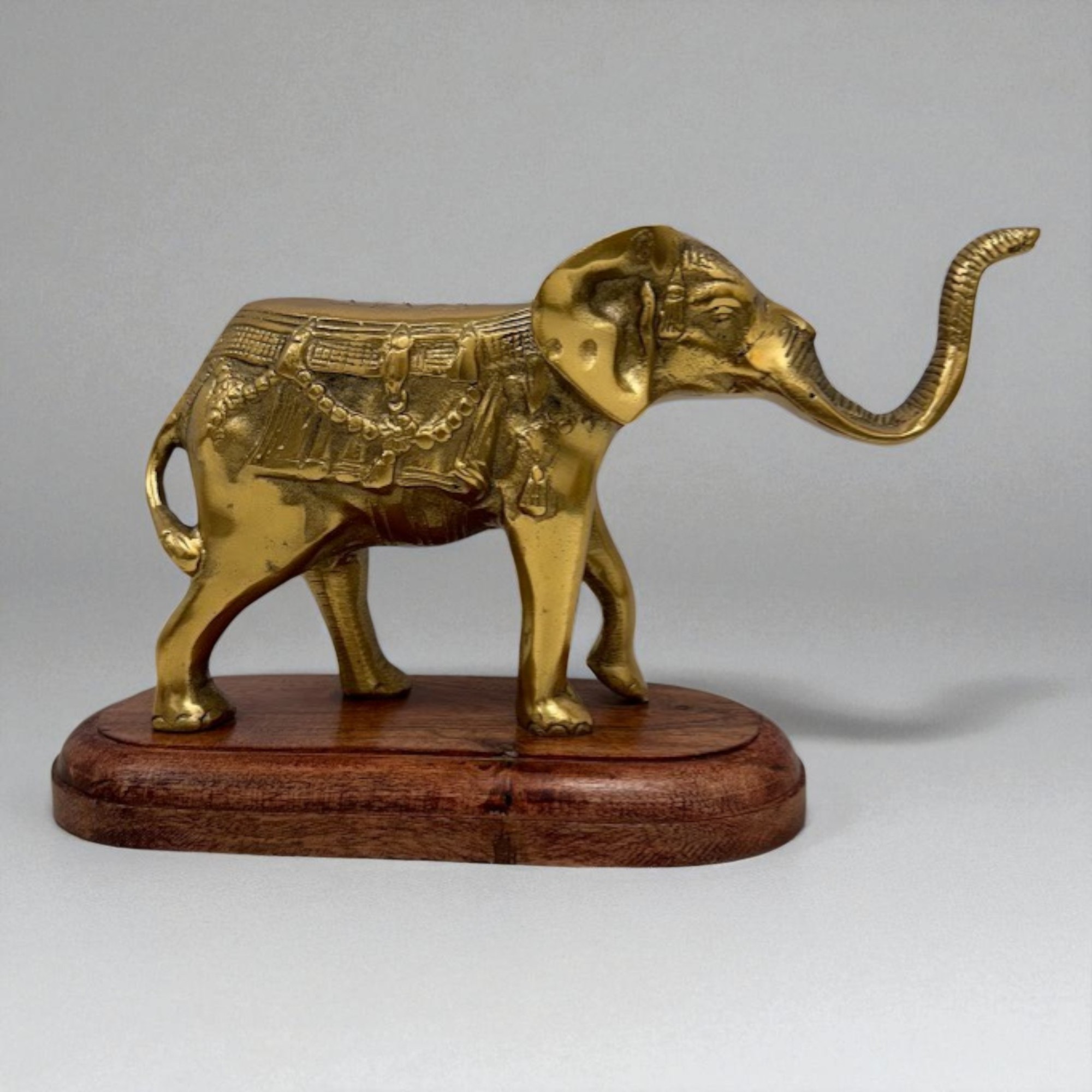 Royal Elephant Figurines