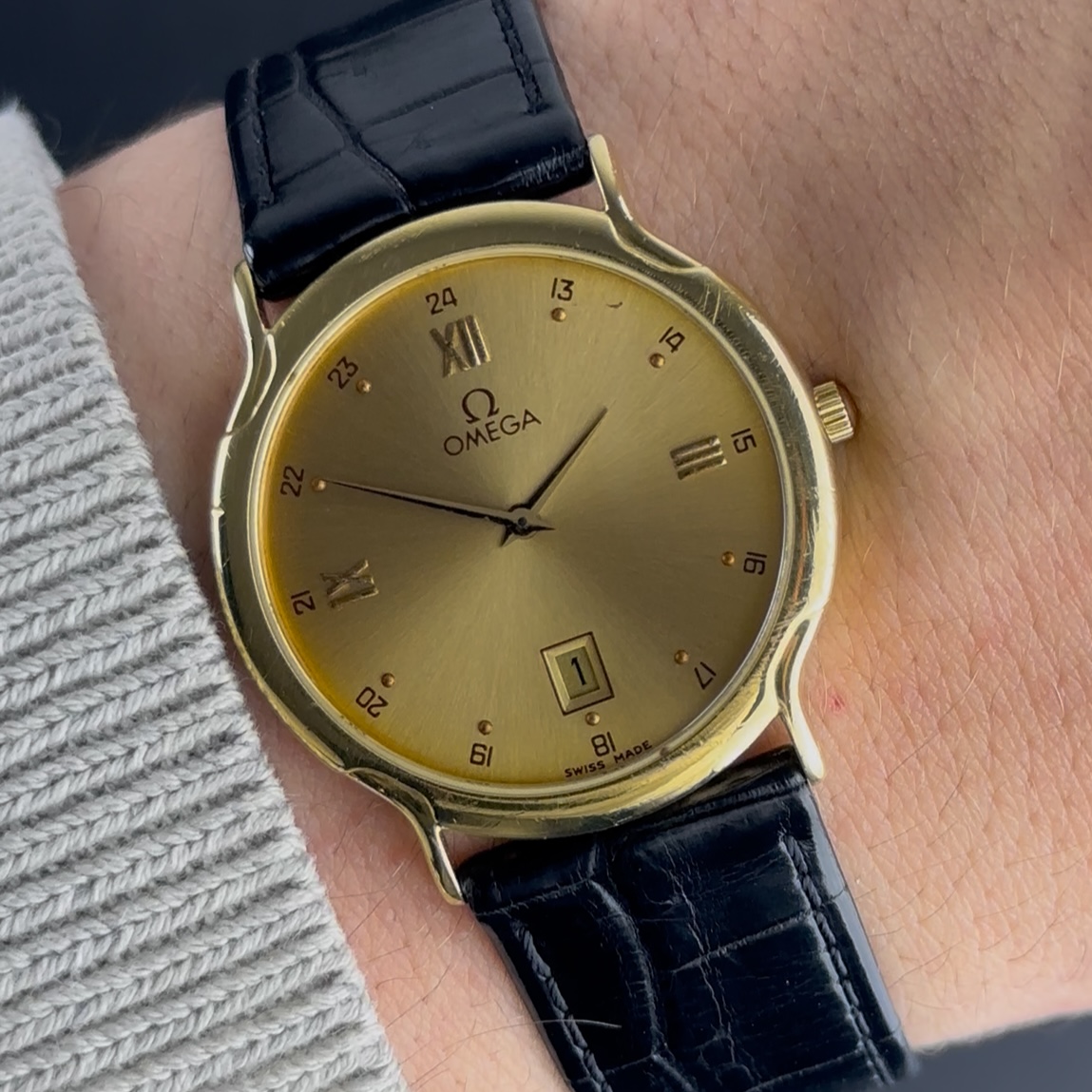 Vintage Omega 18k Solid Yellow Gold Quartz 196.772 CZ - 31,5mm - 1985