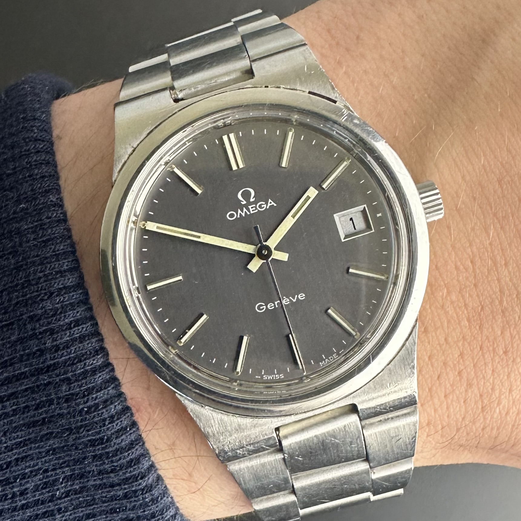 Vintage Omega Genève Gray Dial Automatic on Bracelet 136.0103 - 36mm - 1972