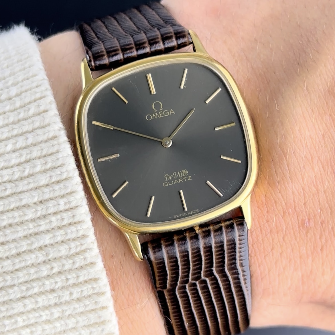 Vintage Omega De Ville Quartz Grey / Black dial 191.0131 - 30mm - 1979
