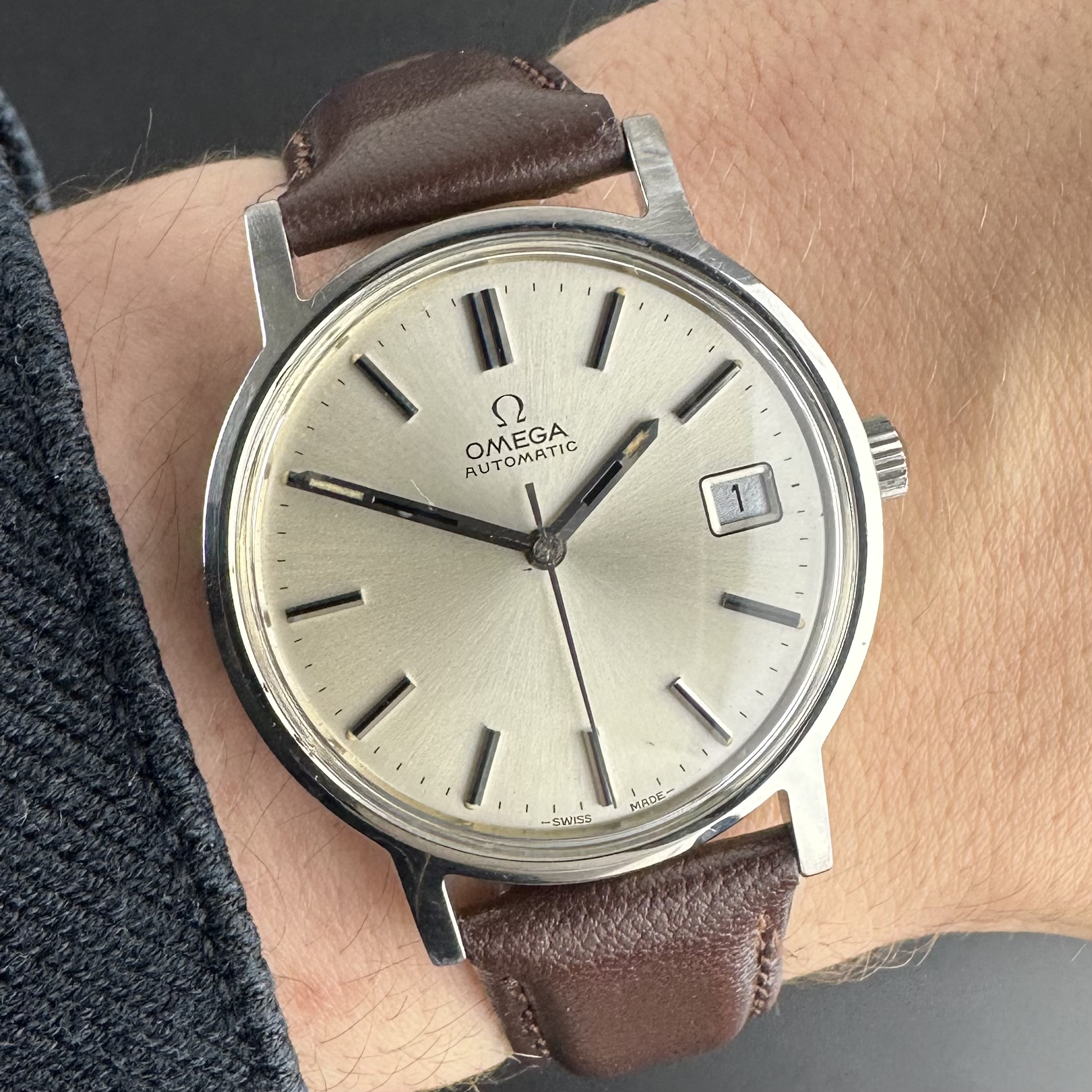 Vintage Omega Automatic Date White Sunburst 166.0163 - 35mm - 1973