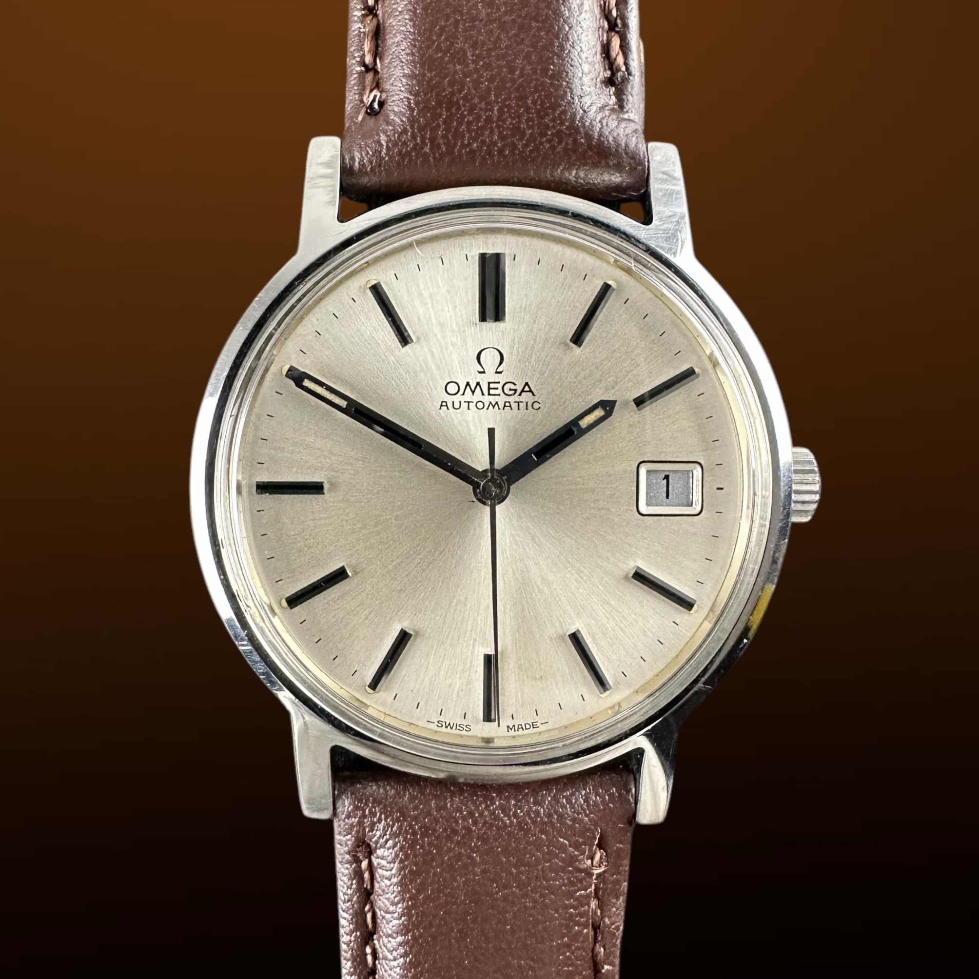 Vintage Omega Automatic Date White Sunburst 166.0163 - 35mm - 1973