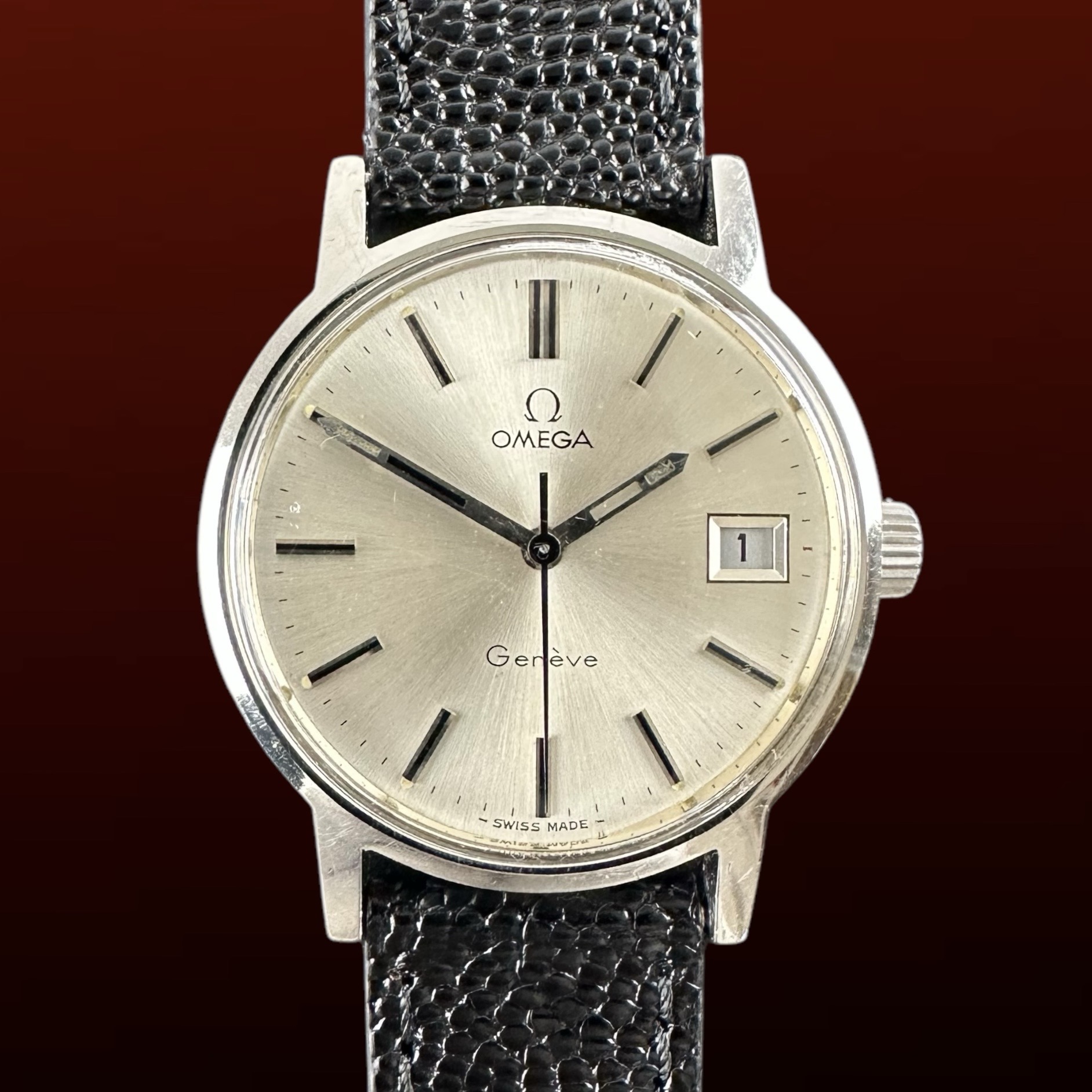Vintage Omega Genève Manual Wind White Sunburst 136.0098 - 35mm - 1972