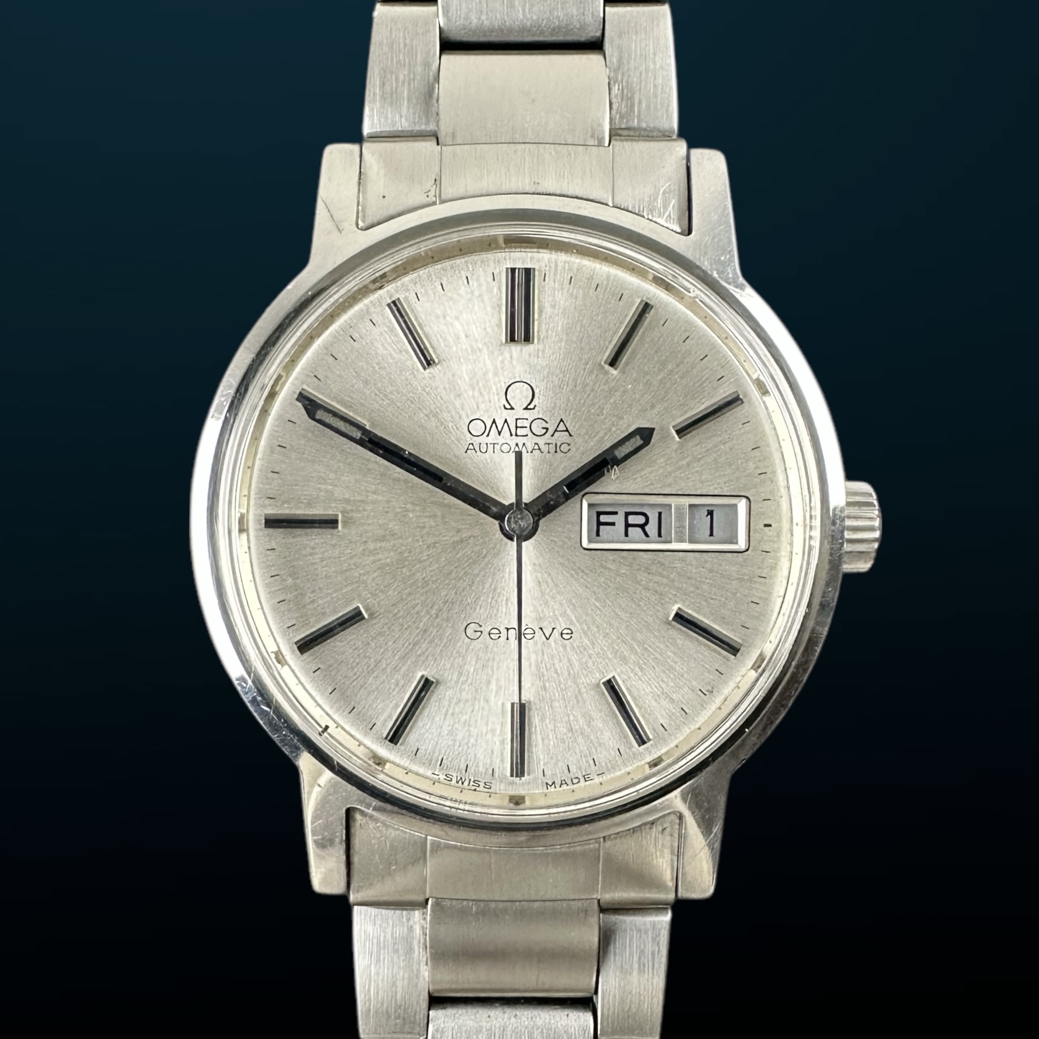 Vintage Omega Genève DayDate On Steel Bracelet 166.0117 - 35mm - 1972