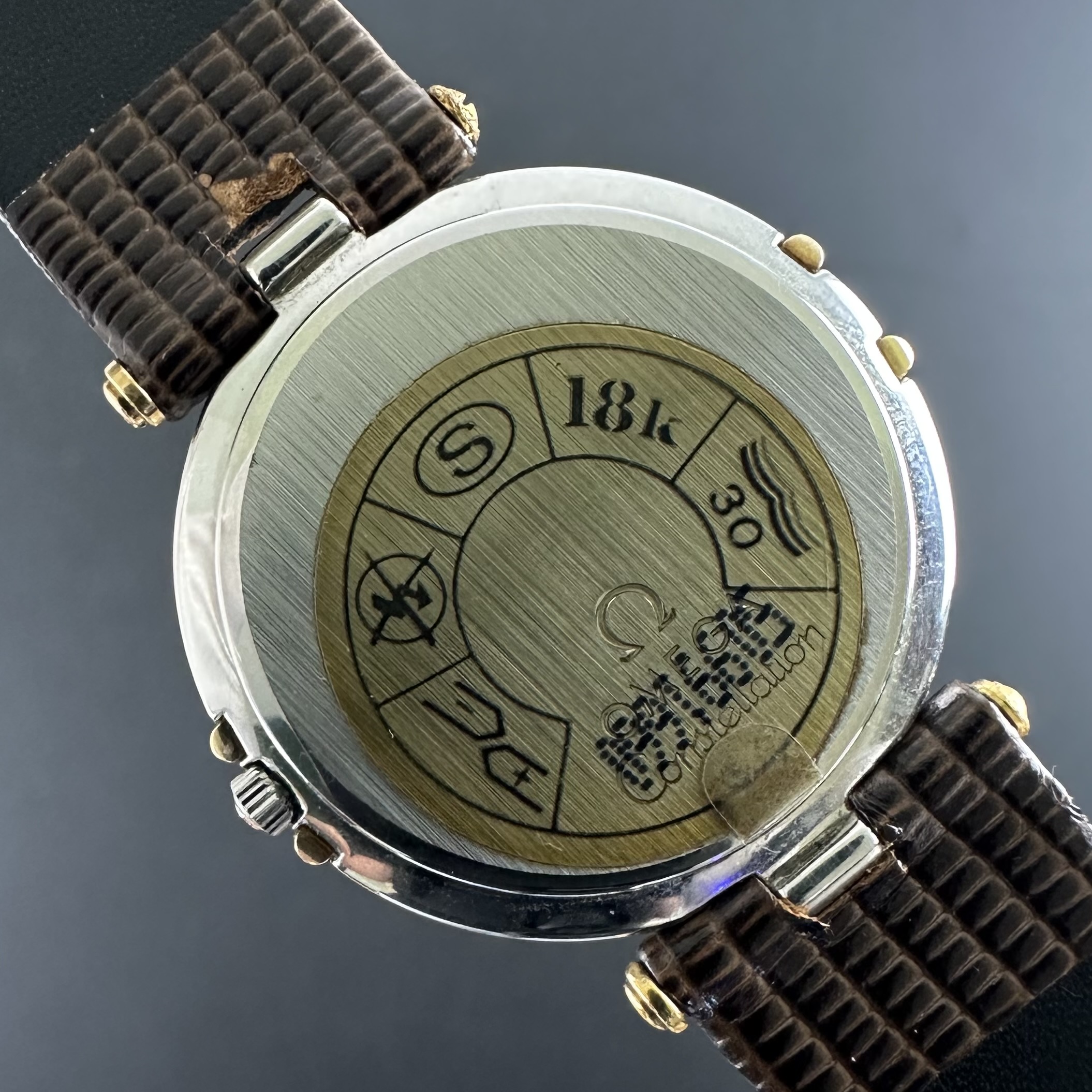 Vintage Omega Constellation DayDate 18k Gold bezel 196.1070 - 33mm - 1987