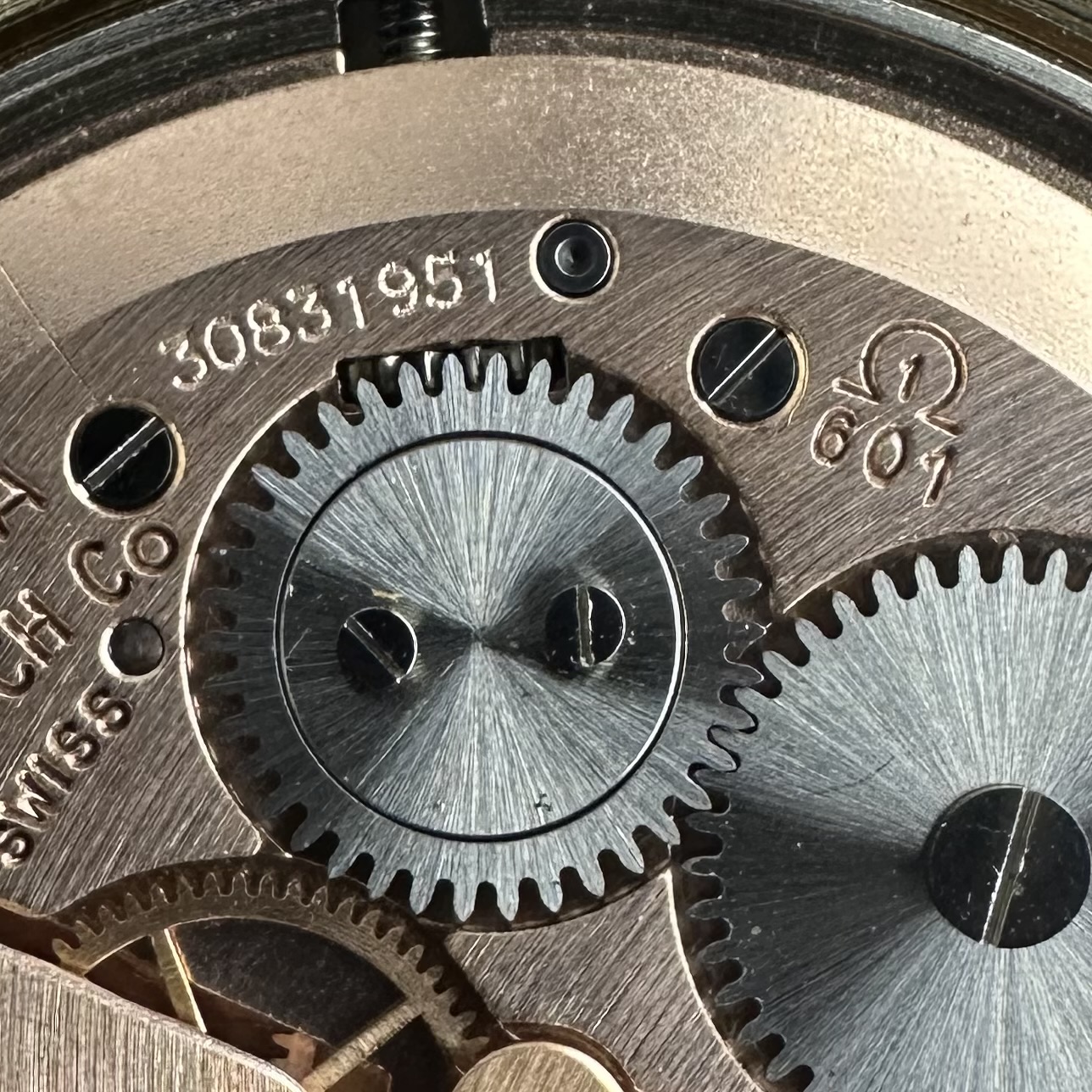 Vintage Omega Genève Manual Wind Gold Plated 135.041 - 35mm - 1970
