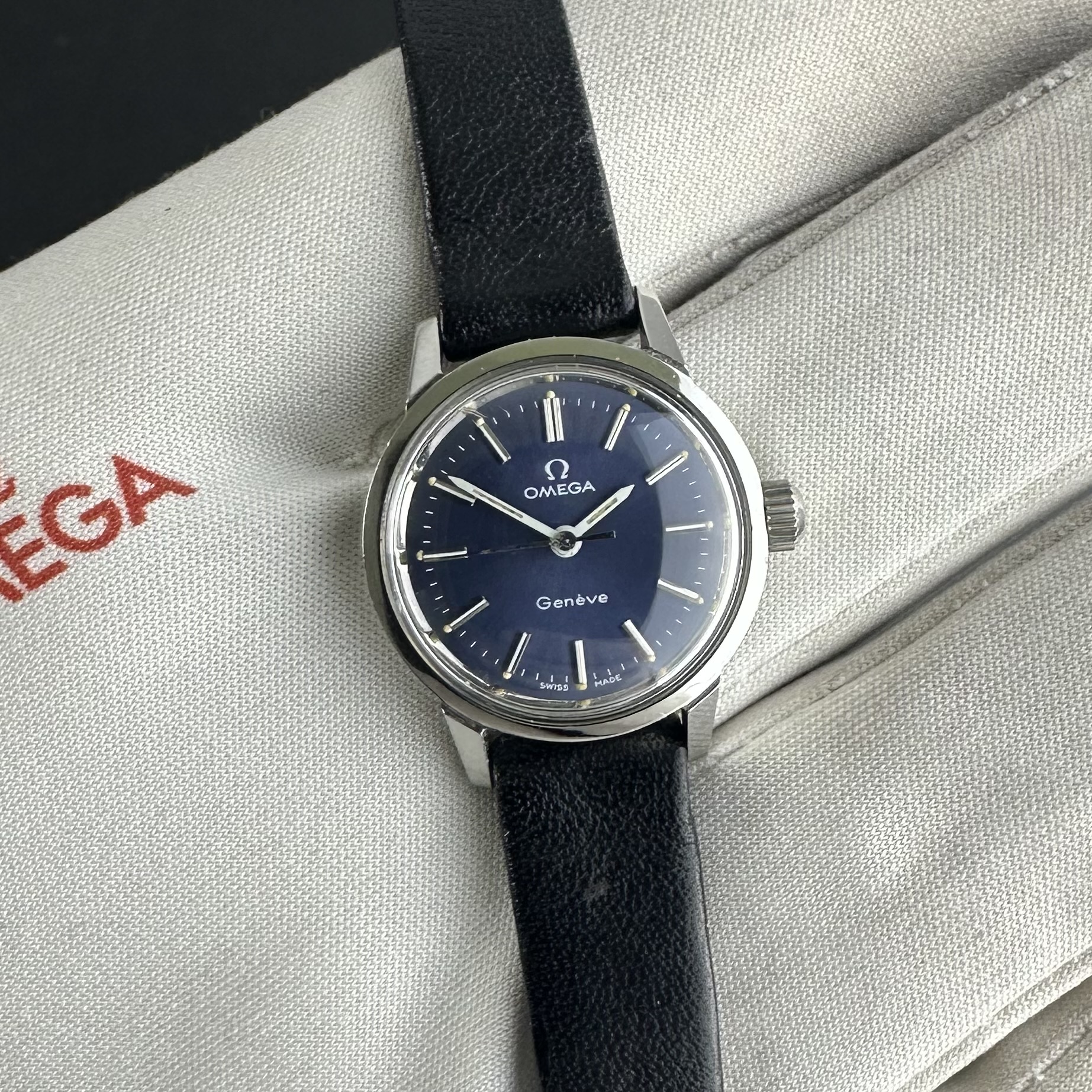 Vintage Omega Genève Lady Blue Dial Manual Wind 535.025 - 22mm - 1971 + Box