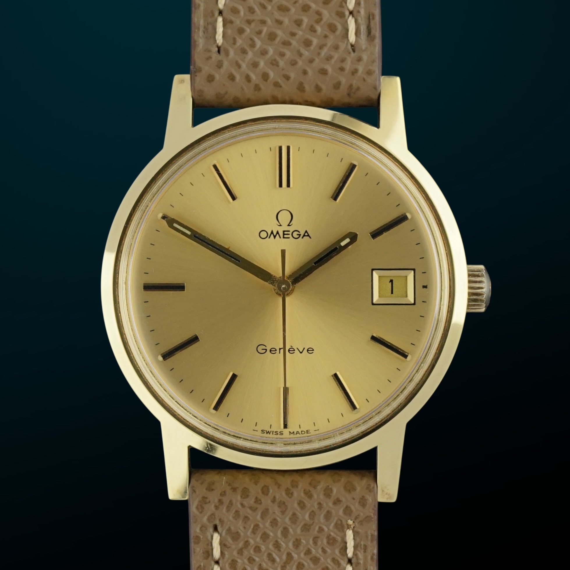 Vintage Omega Genève Manual Wind Gold Plated Sunburst 136.0099 - 35mm - 1972