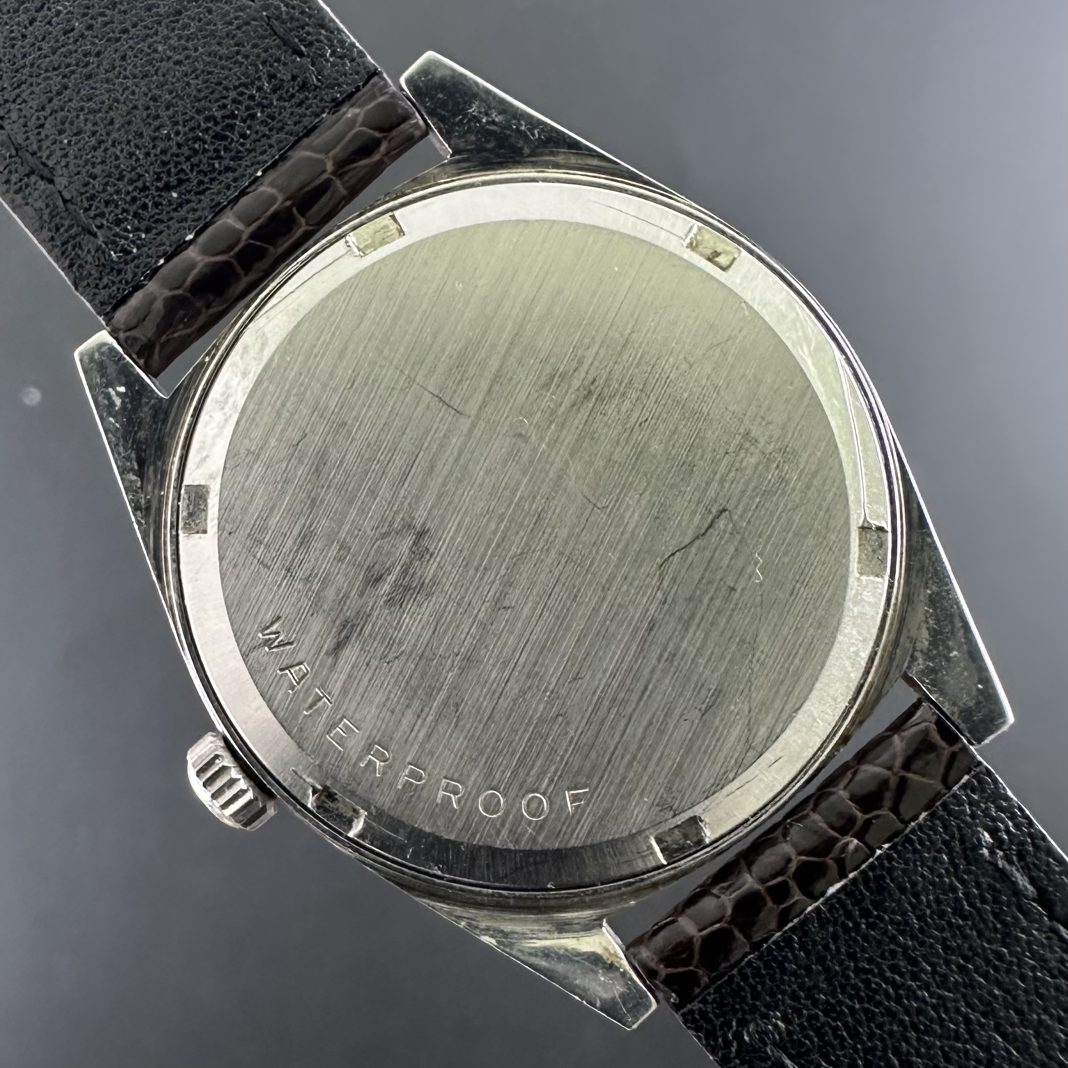 Vintage Omega Genève Manual Wind White Sunburst 136.041 - 35mm - 1969