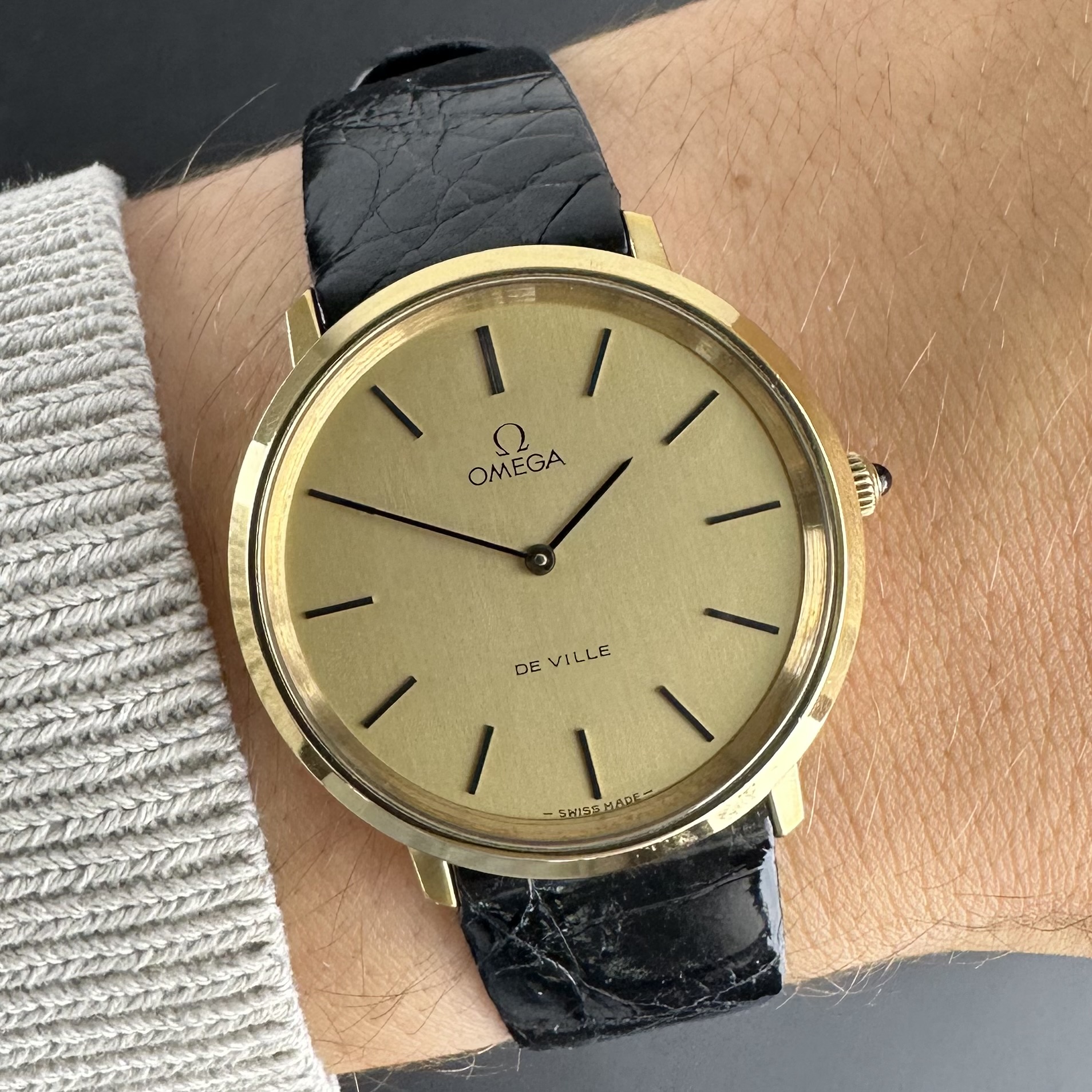Vintage Omega De Ville Gold Plated 111.0107 - 33mm - 1975 Box, Papers, Tag