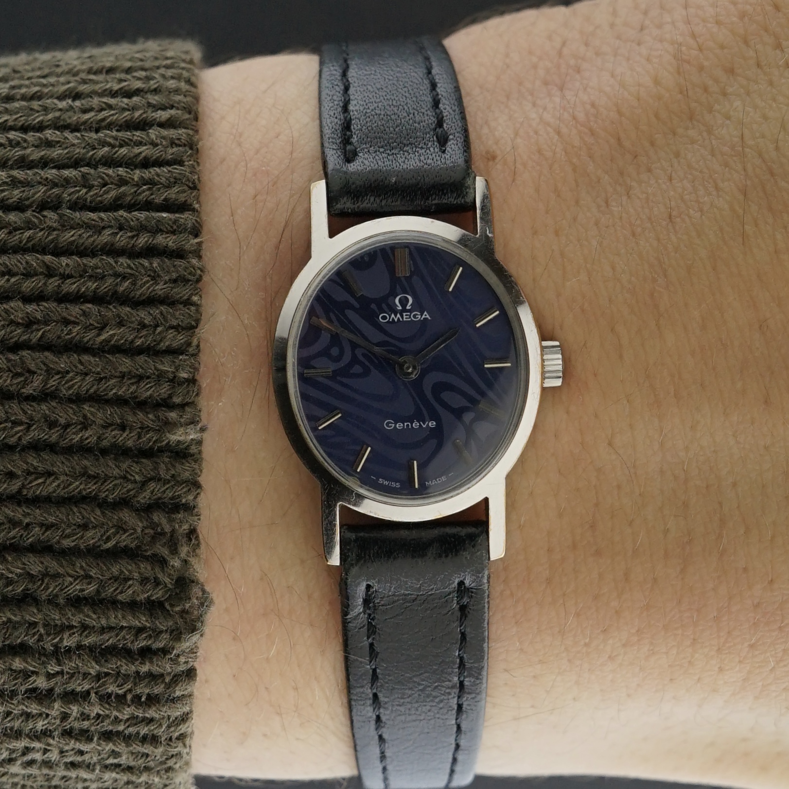 Vintage Omega Genève White Gold Plated Blue Ellipse Dial 511.0411 - 20,5mm - 1978