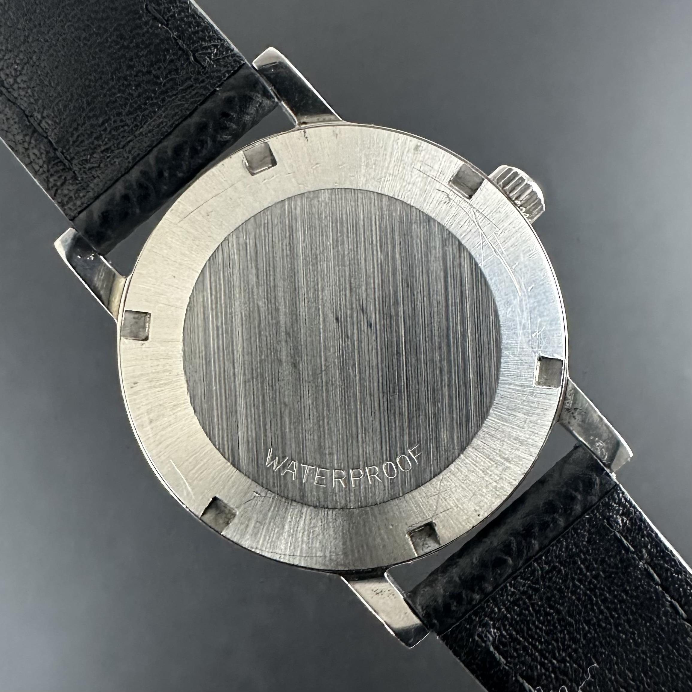 Vintage Omega Genève Date Tritium dial Automatic 166.070 - 35mm - 1971