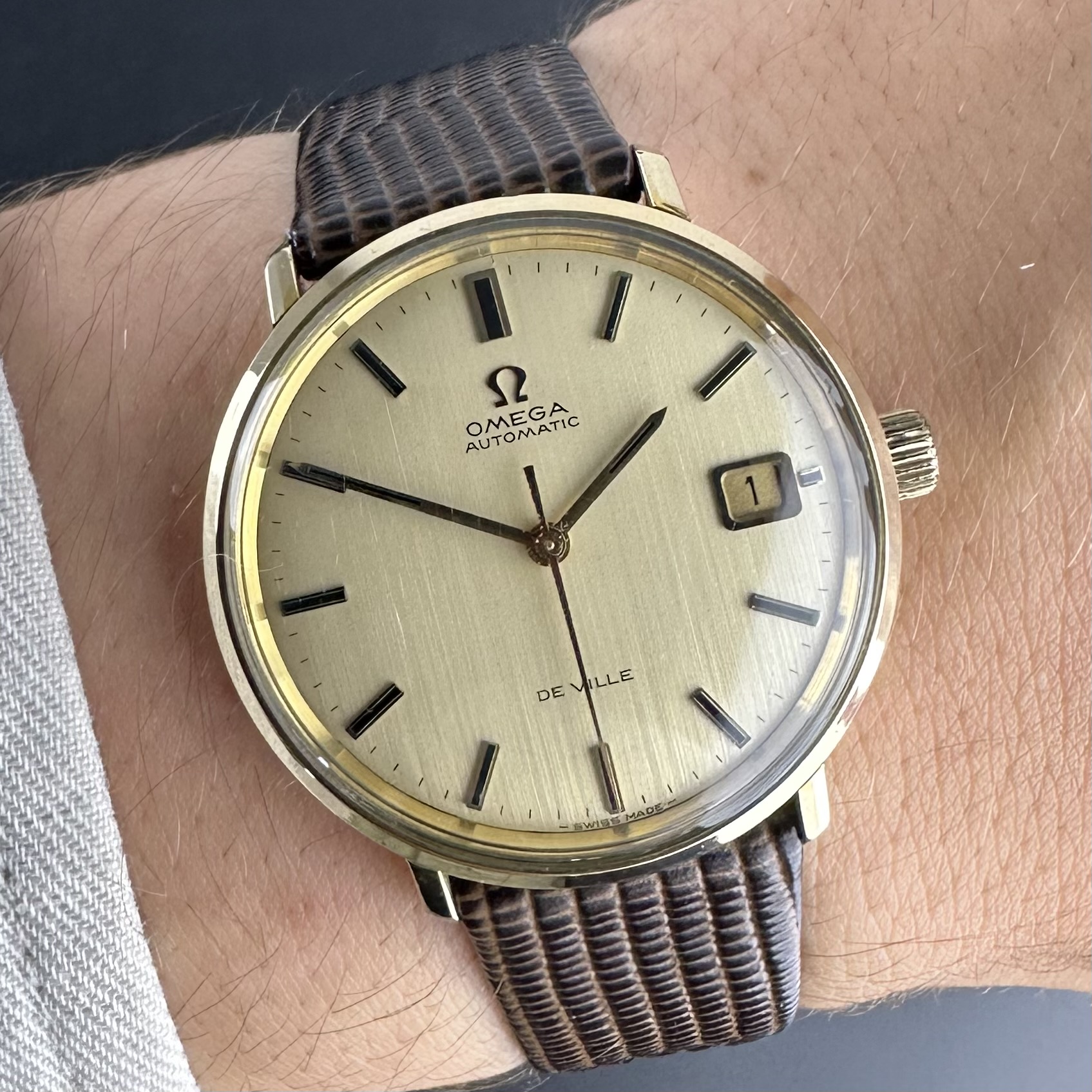 Vintage Omega De Ville Automatic Gold Plated Linen dial 166.033 - 34,5mm - 1970
