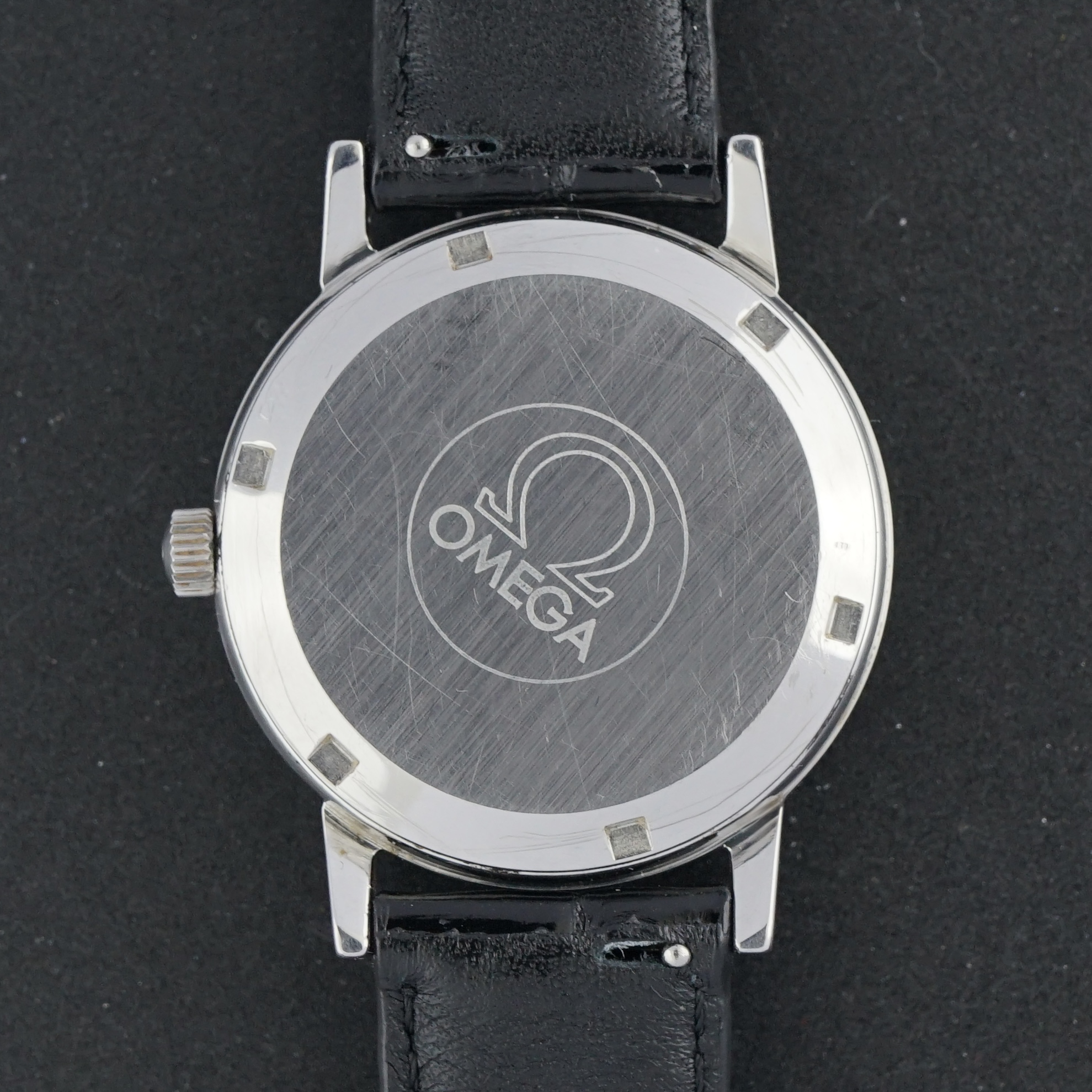 Vintage Omega Genève Automatic Date Sunburst 166.0163 - 35mm - 1973