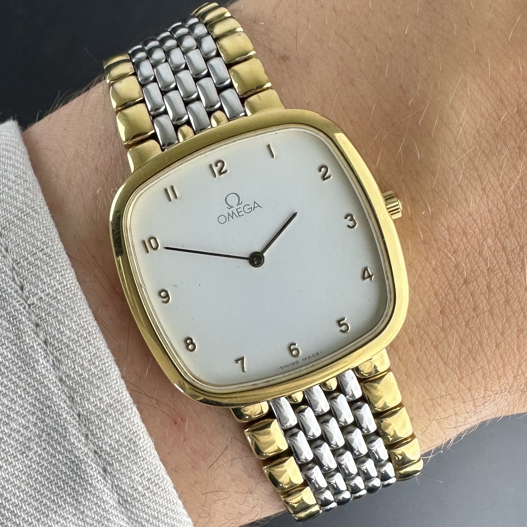 Vintage Omega De Ville Quartz Arabic Numerals Ultra Thin 395.0877.2 - 30mm - 1989