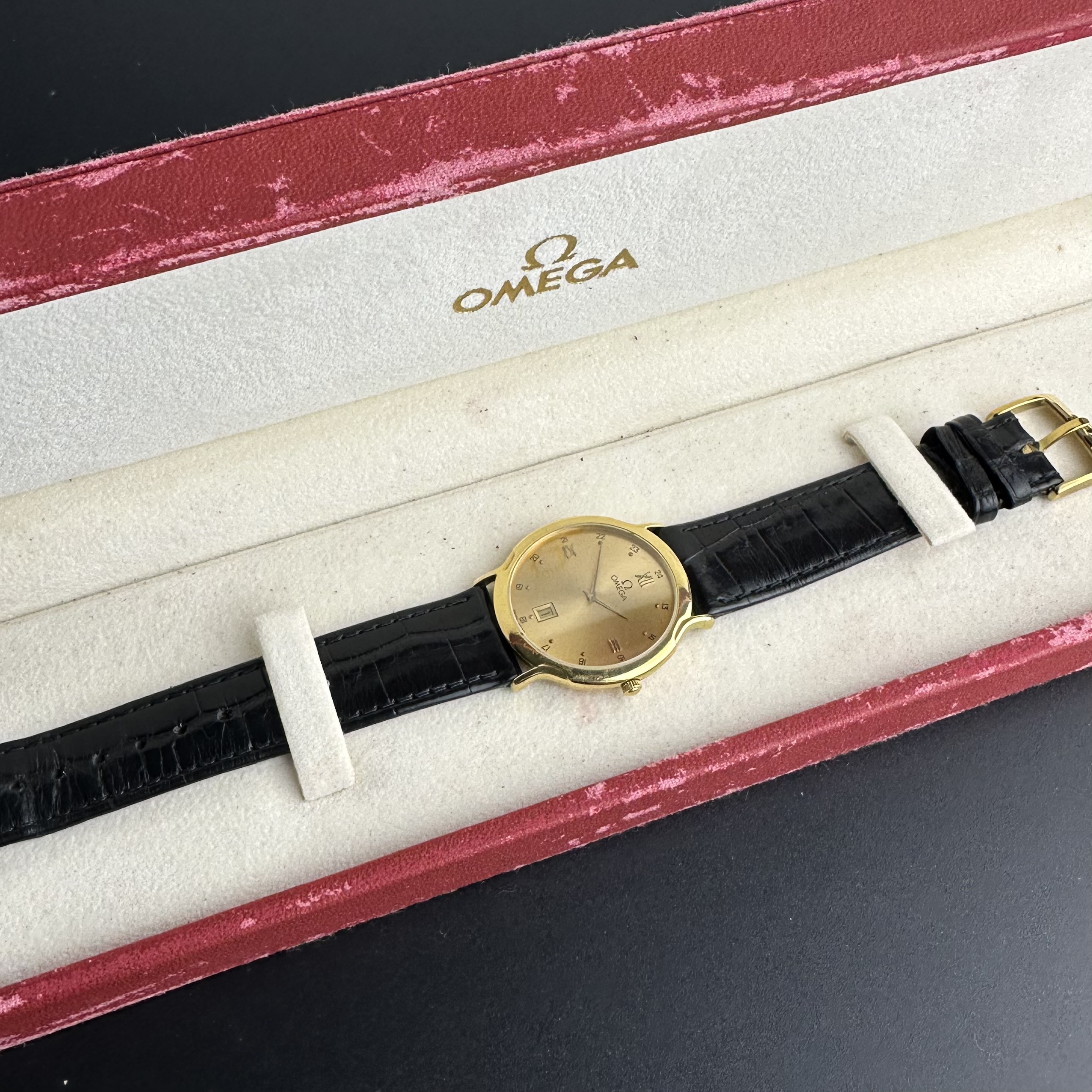 Vintage Omega 18k Solid Yellow Gold Quartz 196.772 CZ - 31,5mm - 1985