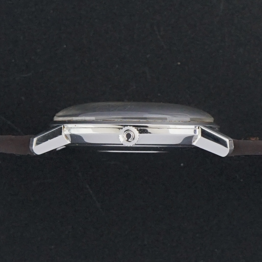 Vintage Omega Seamaster De Ville Manual Wind Midsize 136.010 - 33,5mm - 1965