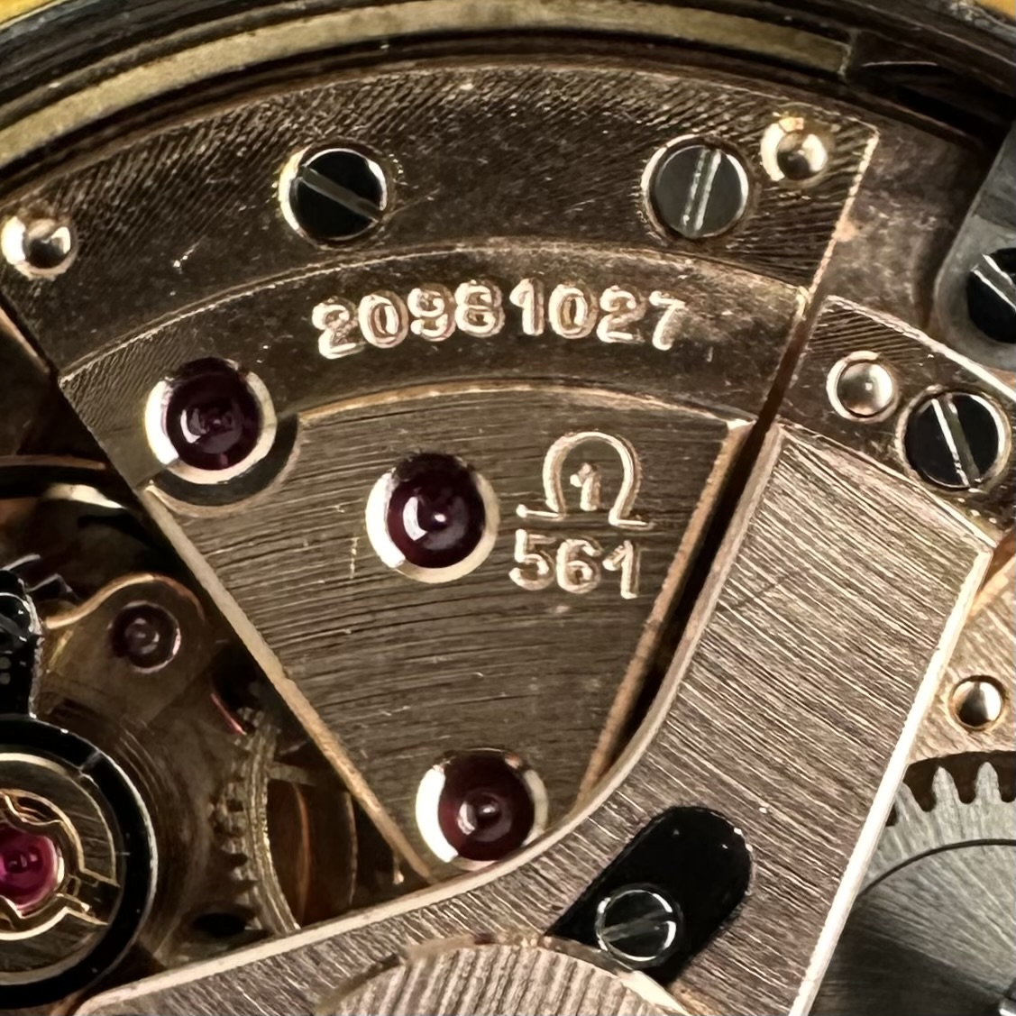 Vintage Omega Constellation “Pie Pan” “Dog Leg” on BOR 168.005 - 34mm - 1963