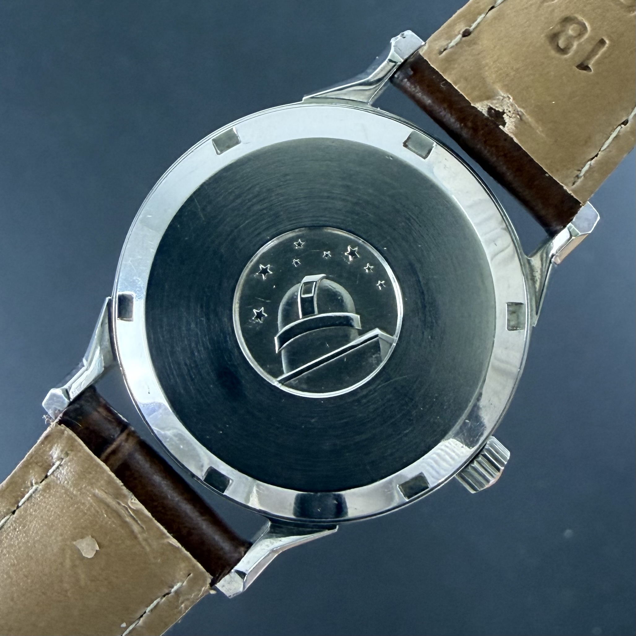 Vintage Omega Constellation “Pie Pan” “Dog Leg” Japan Edition 168.0065 - 34mm - 1973