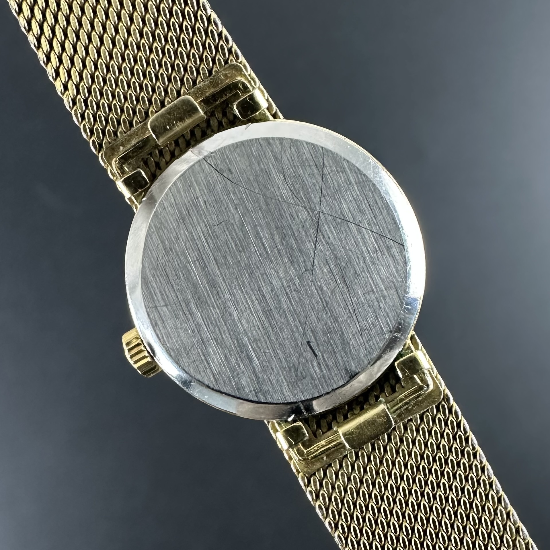 Vintage Omega De Ville Lady Gold Plated Roman dial on Mesh 711.2075 - 23mm - 1978
