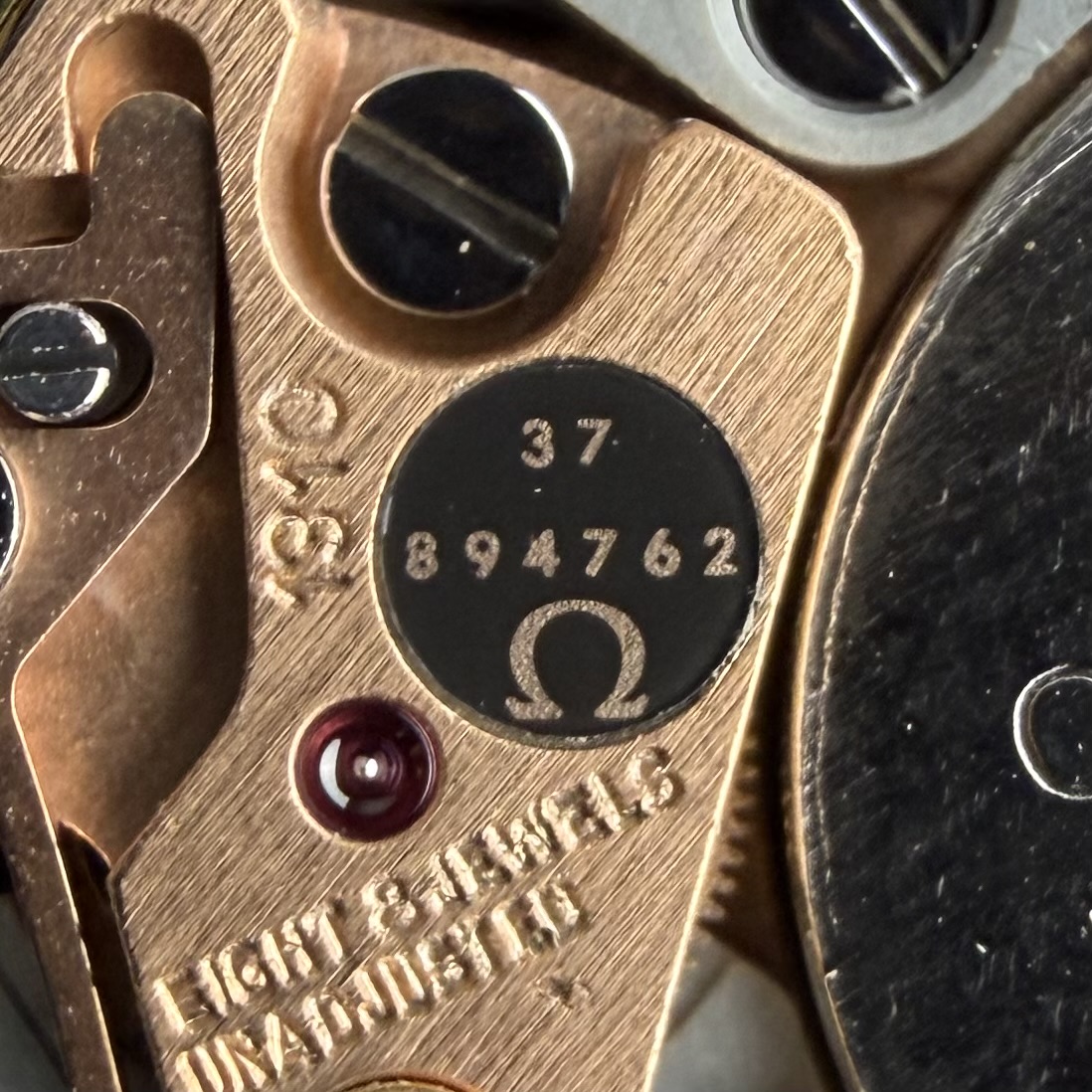 Vintage Omega DayDate Quartz Gray dial Megaquartz 196.0058 - 38mm - 1973