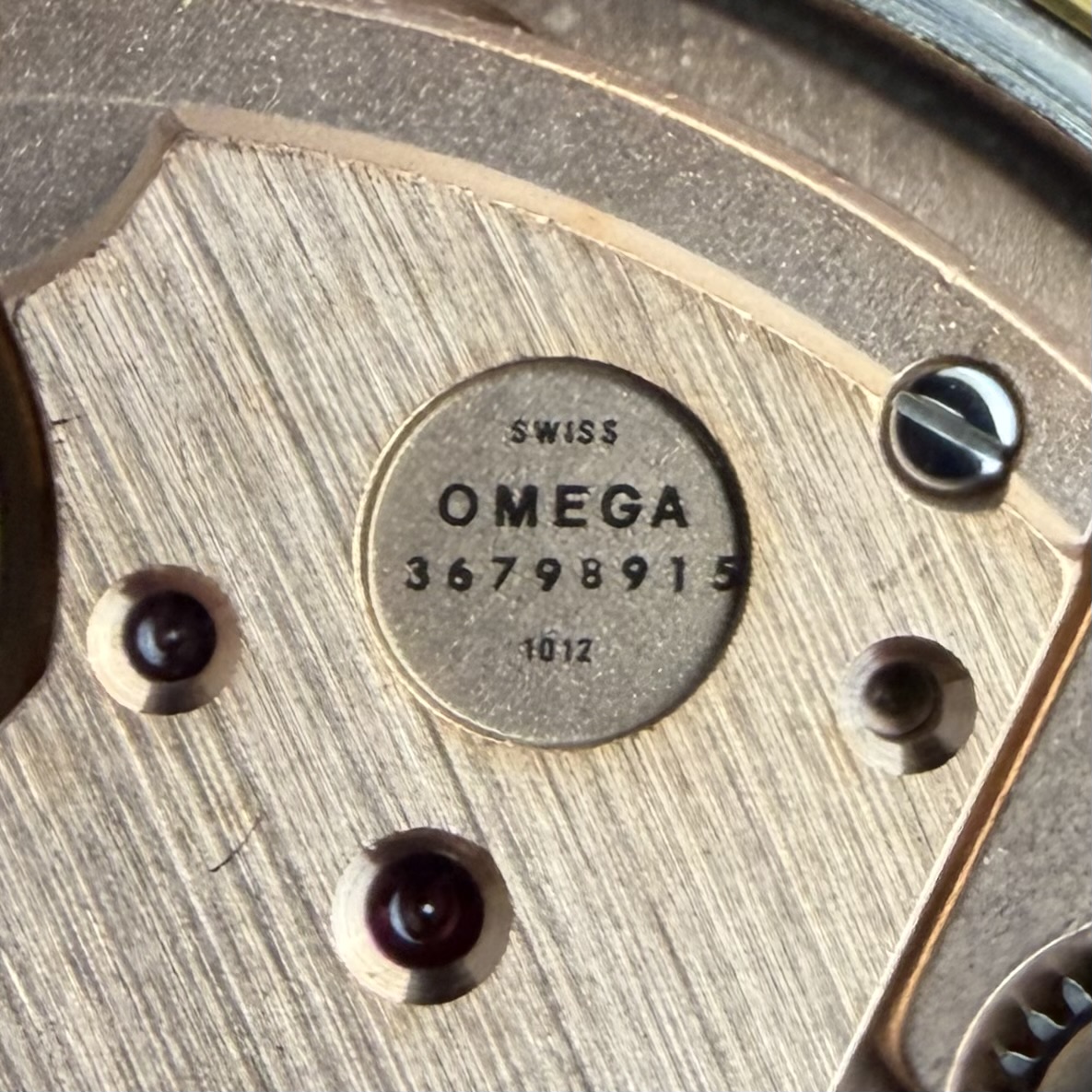 Vintage Omega Genève Automatic on Bracelet 166.0173 - 36,5mm - 1973