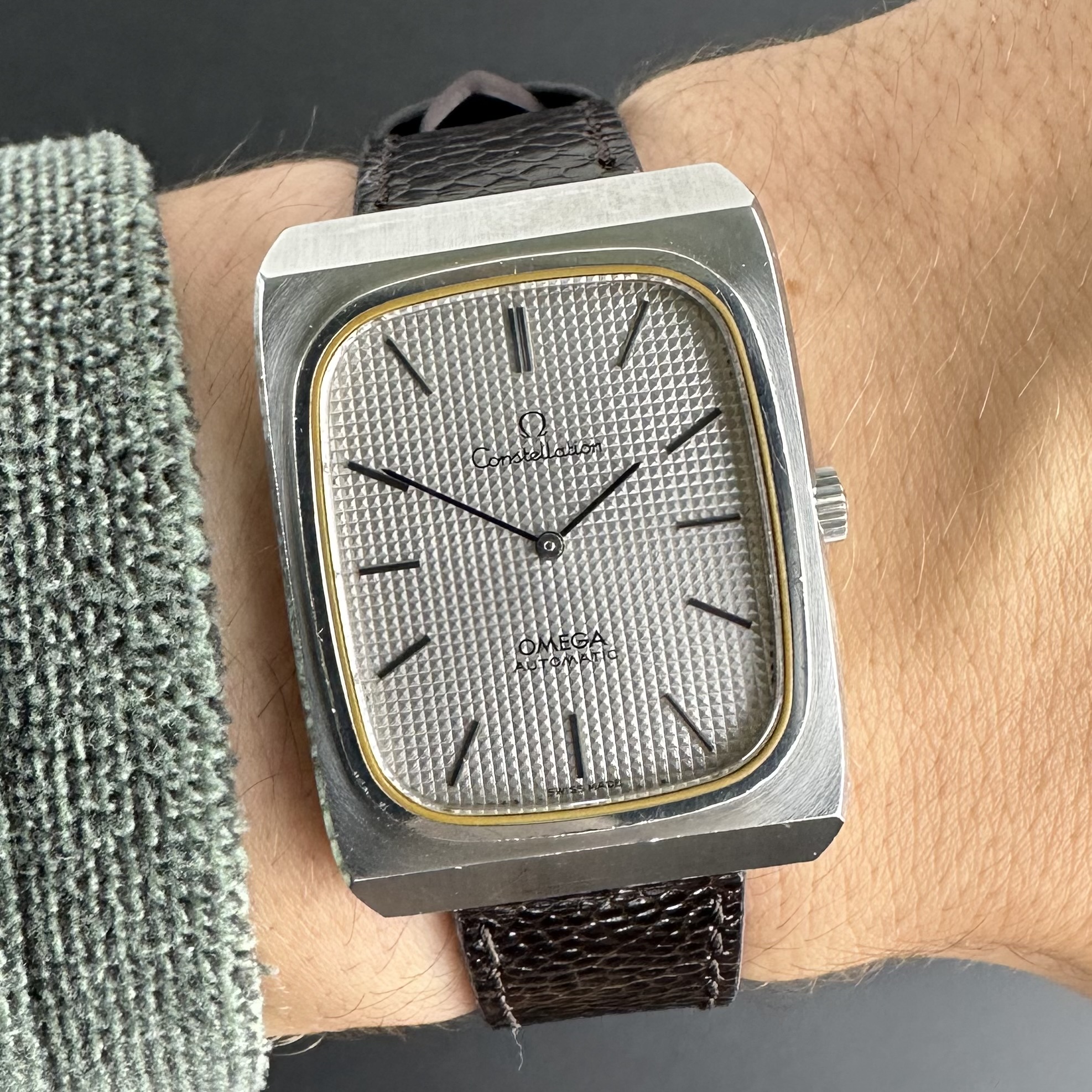 Vintage Omega Constellation Tank Silver Hobnail 155.0014 - 31mm - 1973