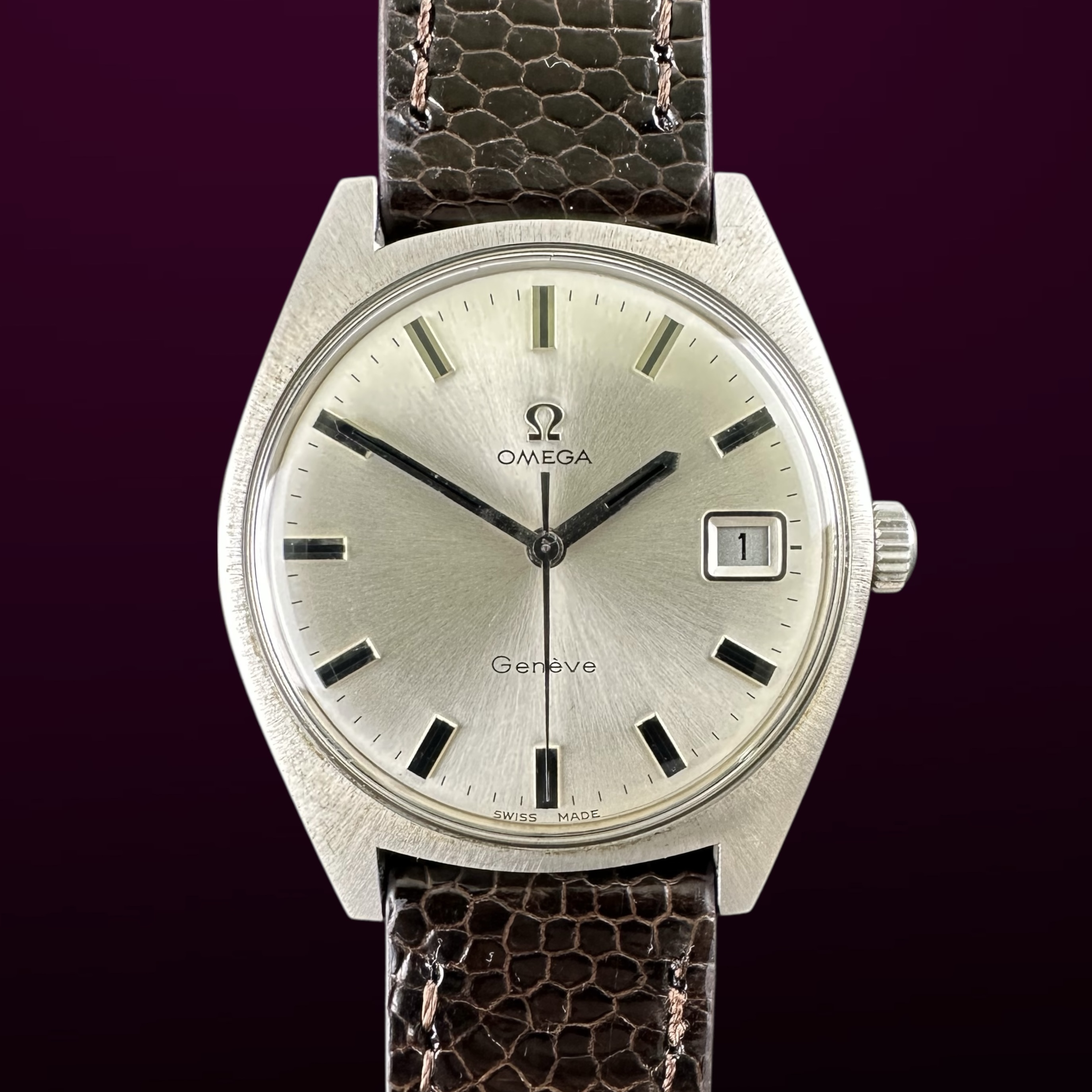 Vintage Omega Genève Manual Wind White Sunburst 136.041 - 35mm - 1969