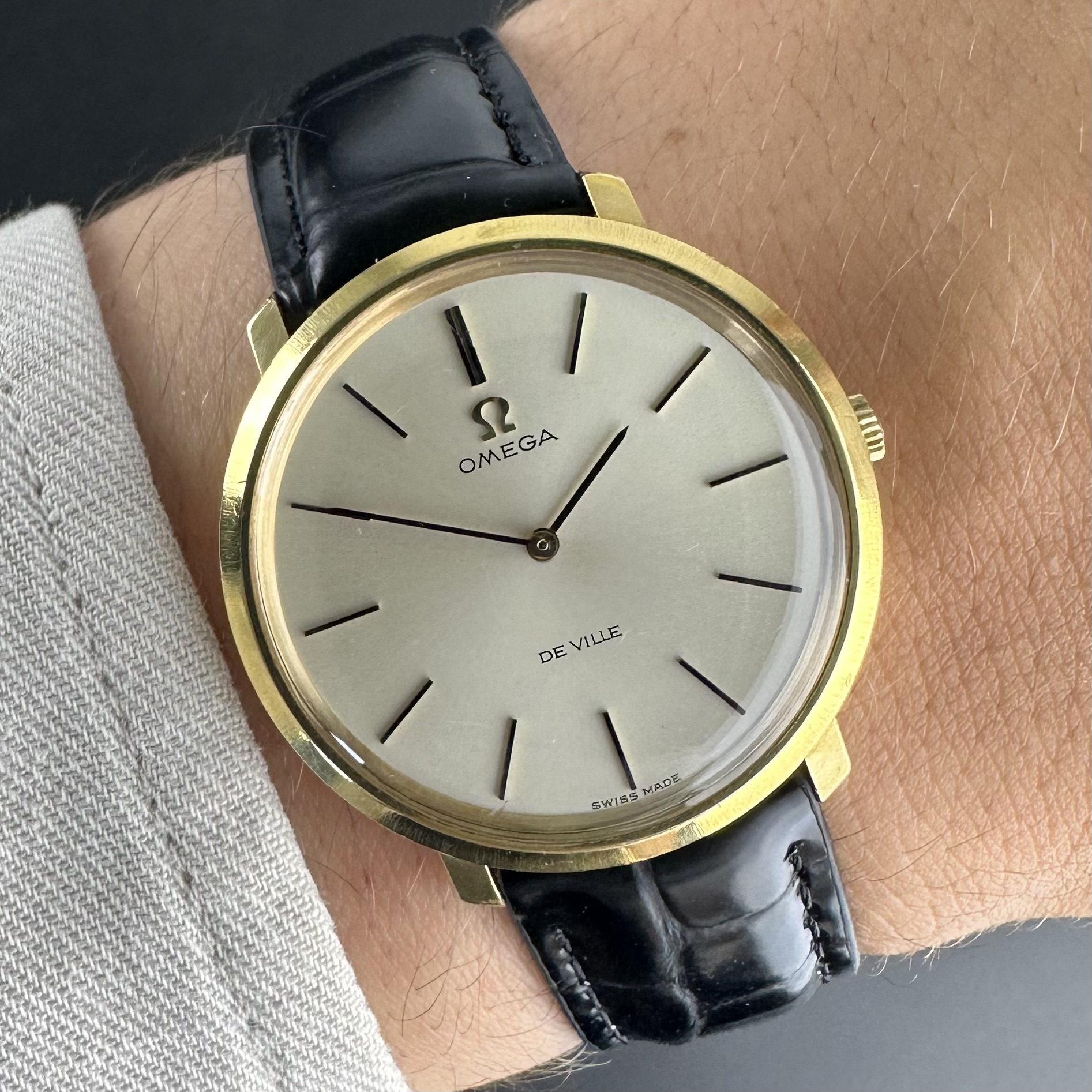 Vintage Omega De Ville Manual Wind 111.077 - 33mm - 1971