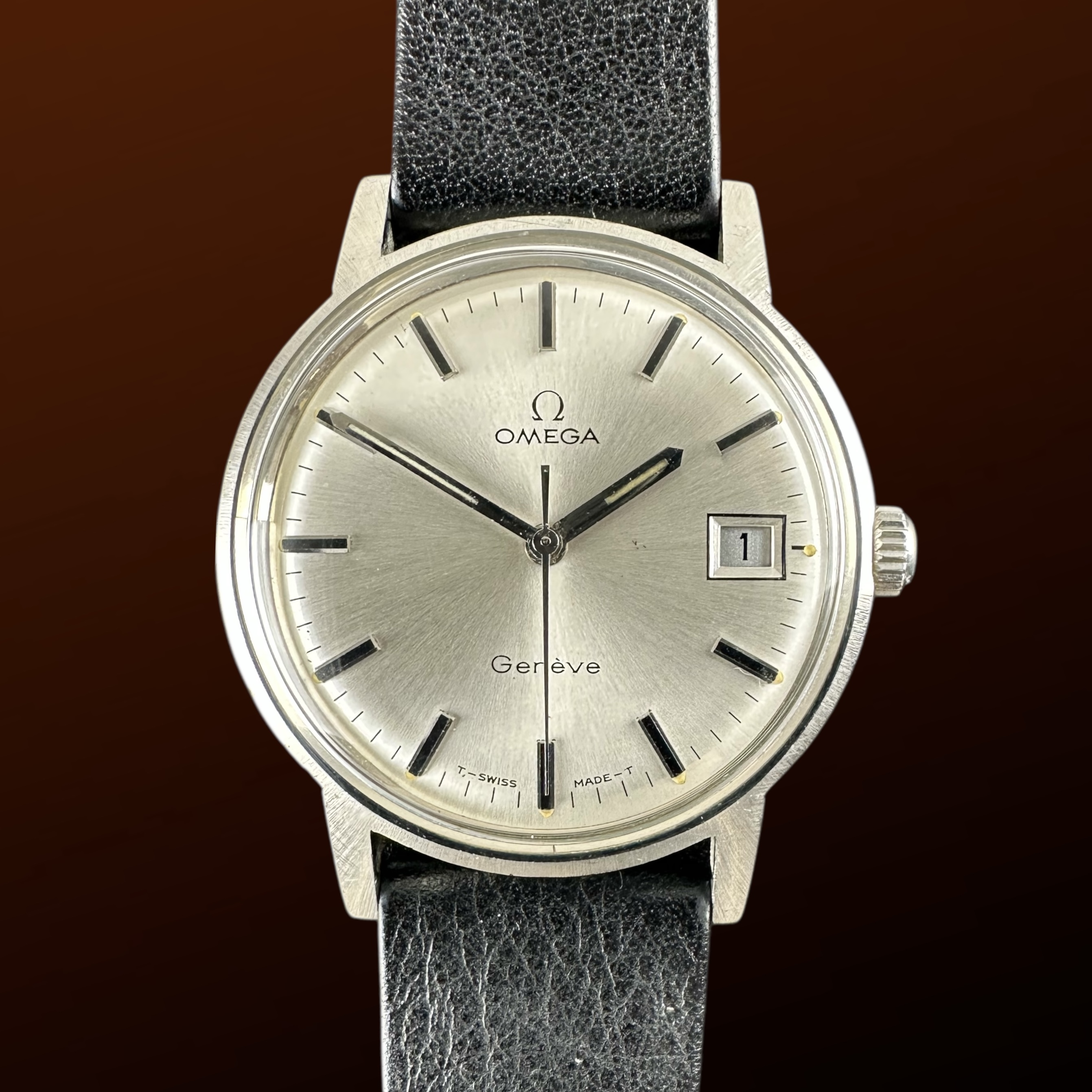 Vintage Omega Genève Manual Wind Date Tritium 136.070 - 35mm - 1970 Box Papers