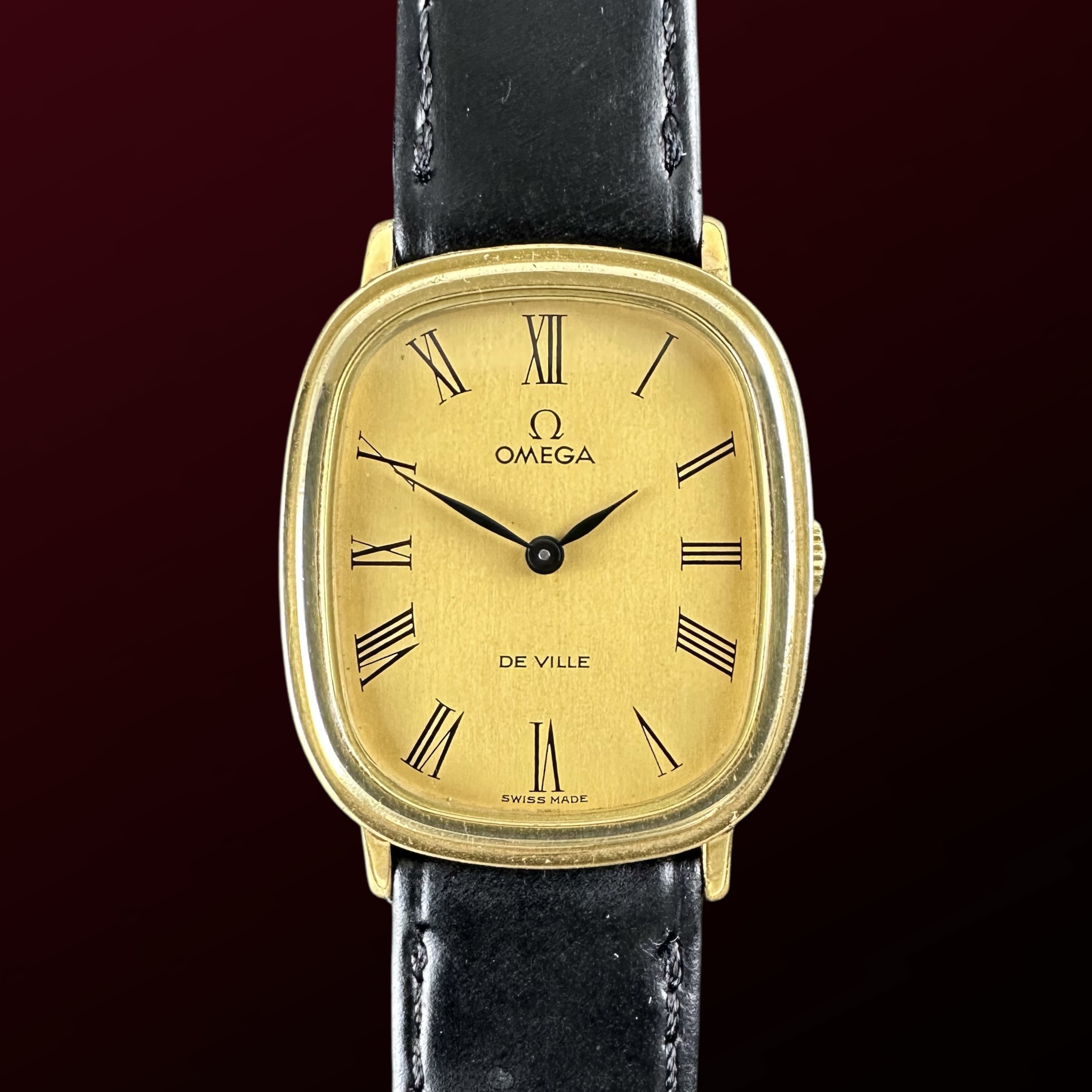 Vintage Omega De Ville Round Tank Roman Numerals 511.0472 - 27mm - 1974