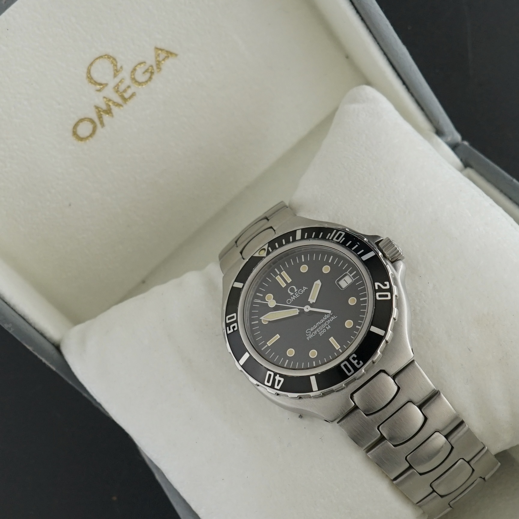 Vintage Omega Seamaster Professional 200m Quartz 396.1062 - 36mm - 1993 + Box